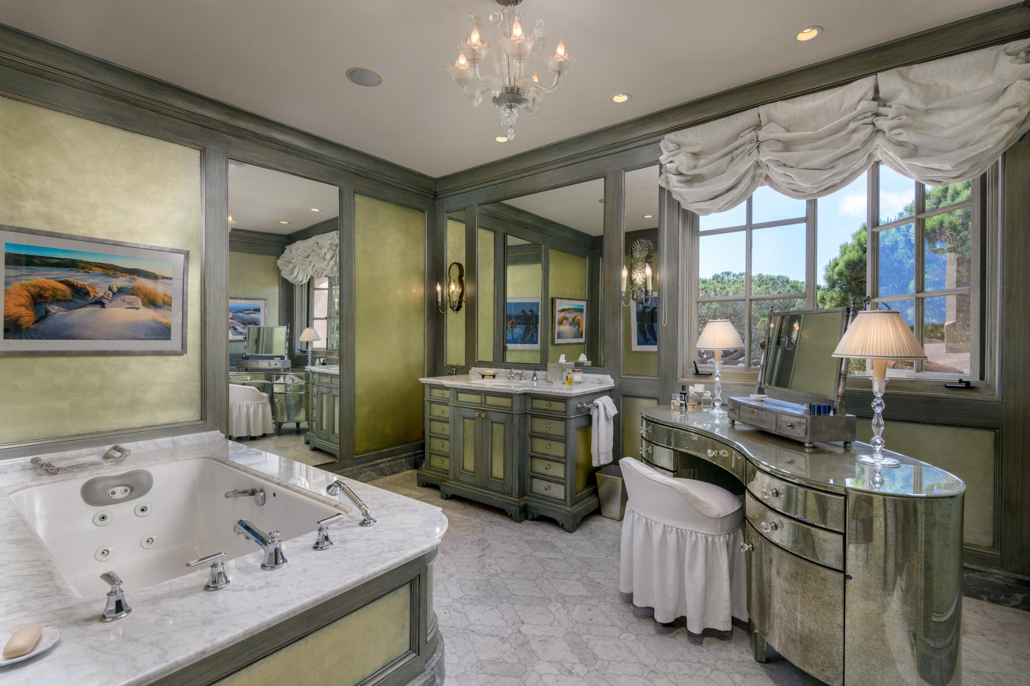 280 Las Entradas Drive