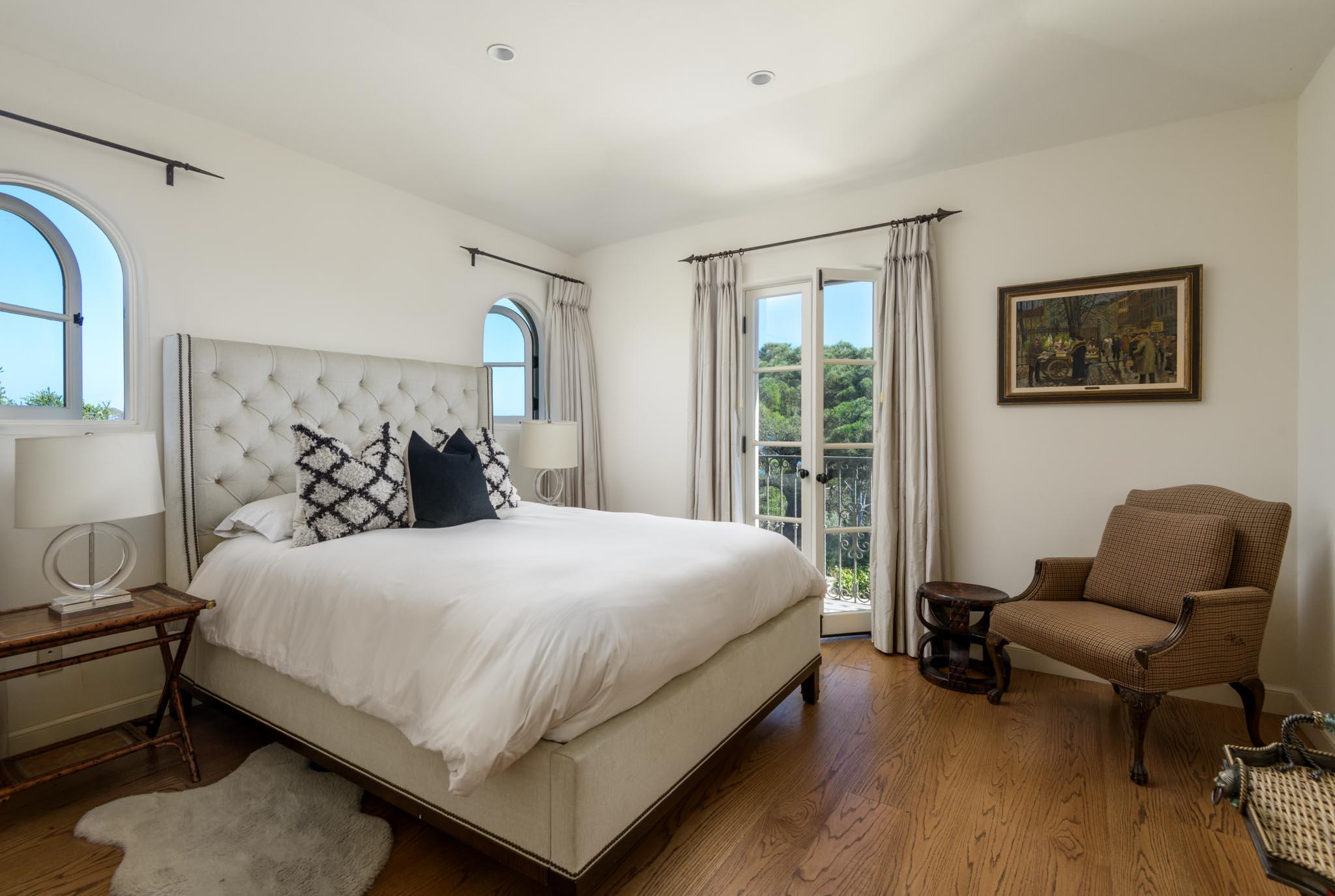 280 Las Entradas Drive