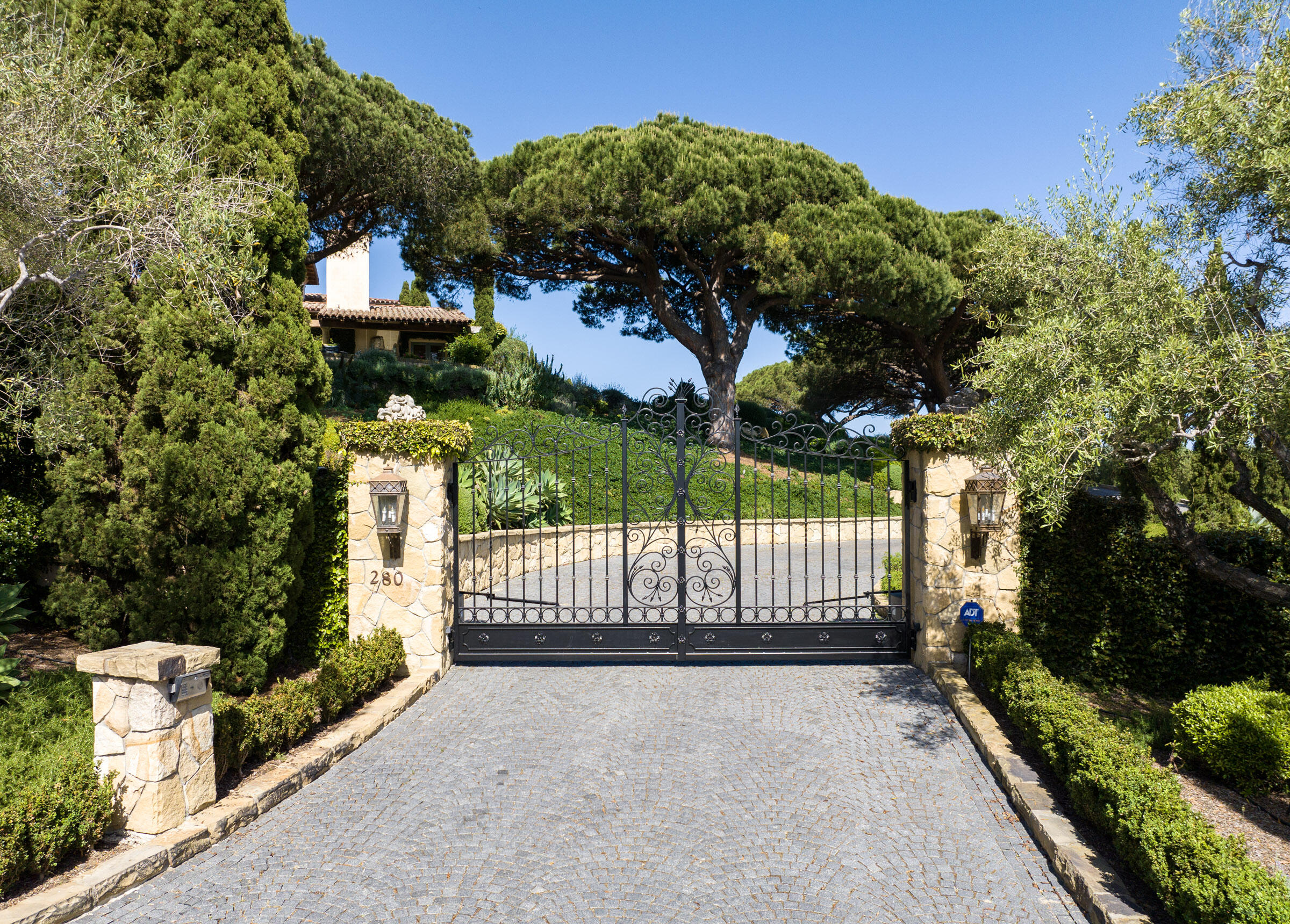 280 Las Entradas Drive