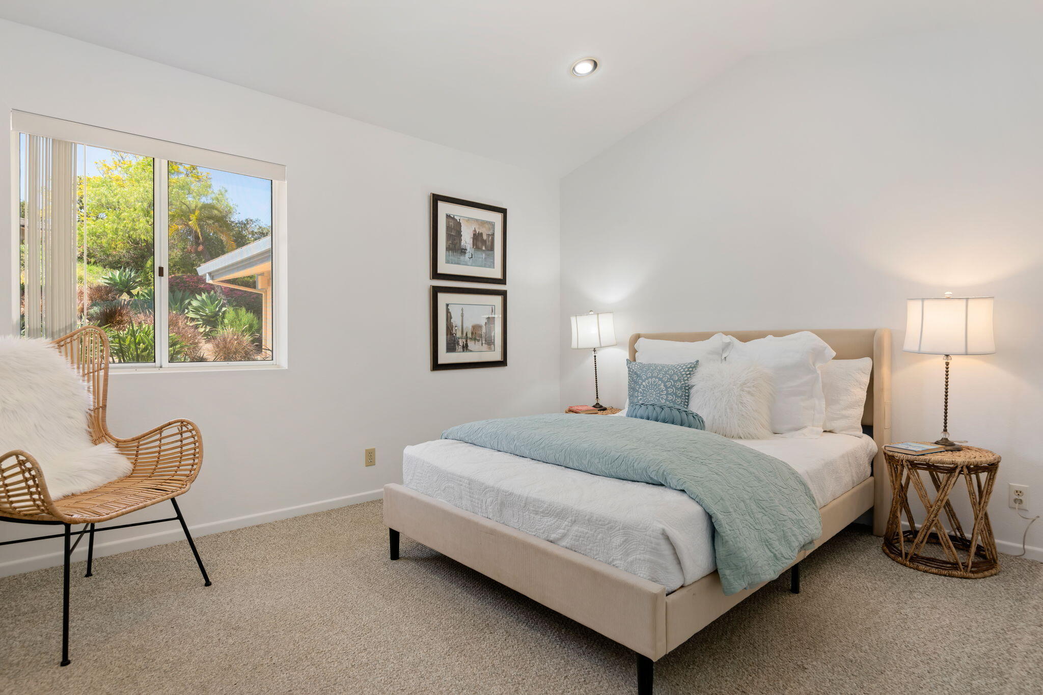 1047 Via Los Padres