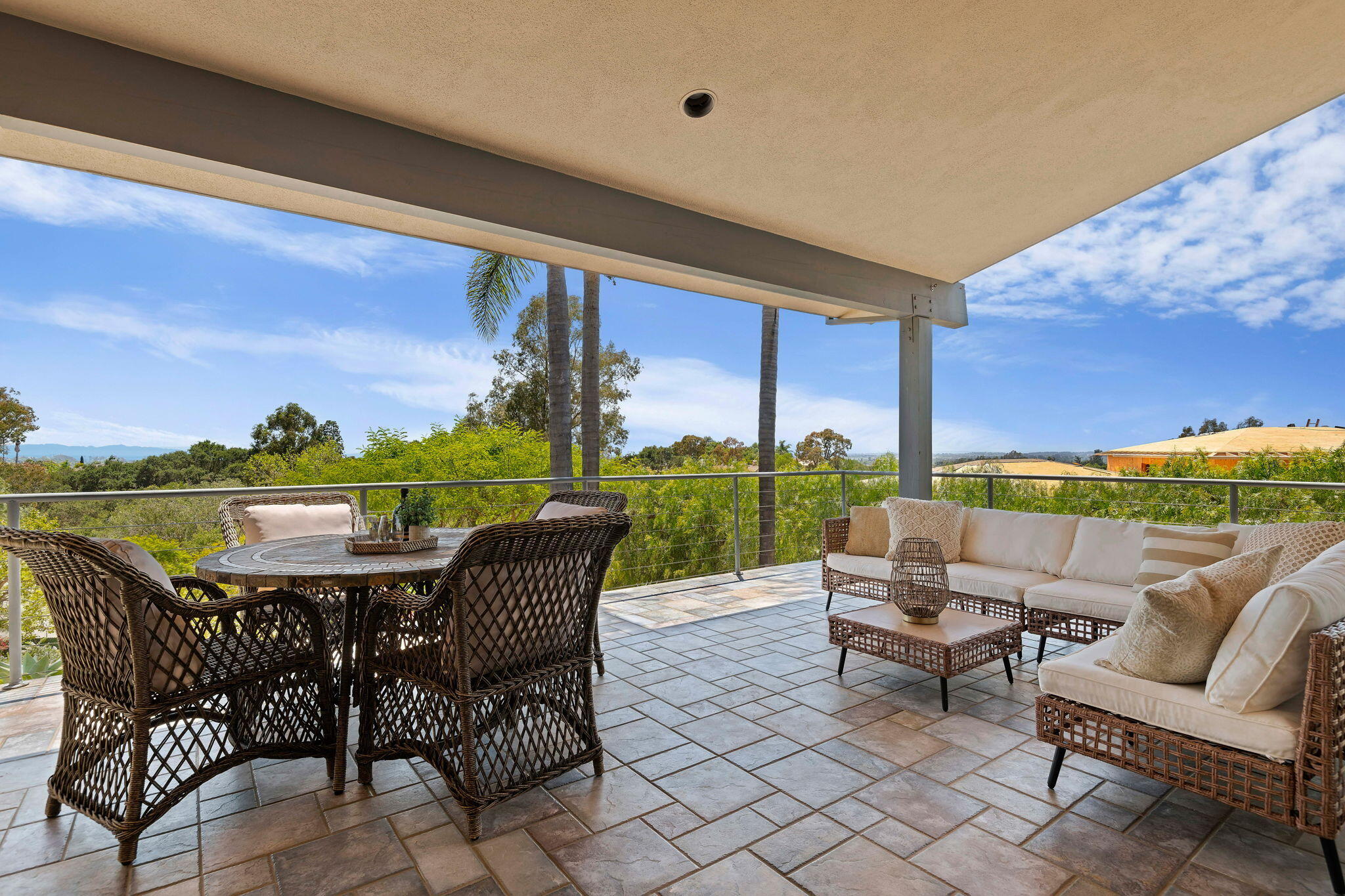 1047 Via Los Padres