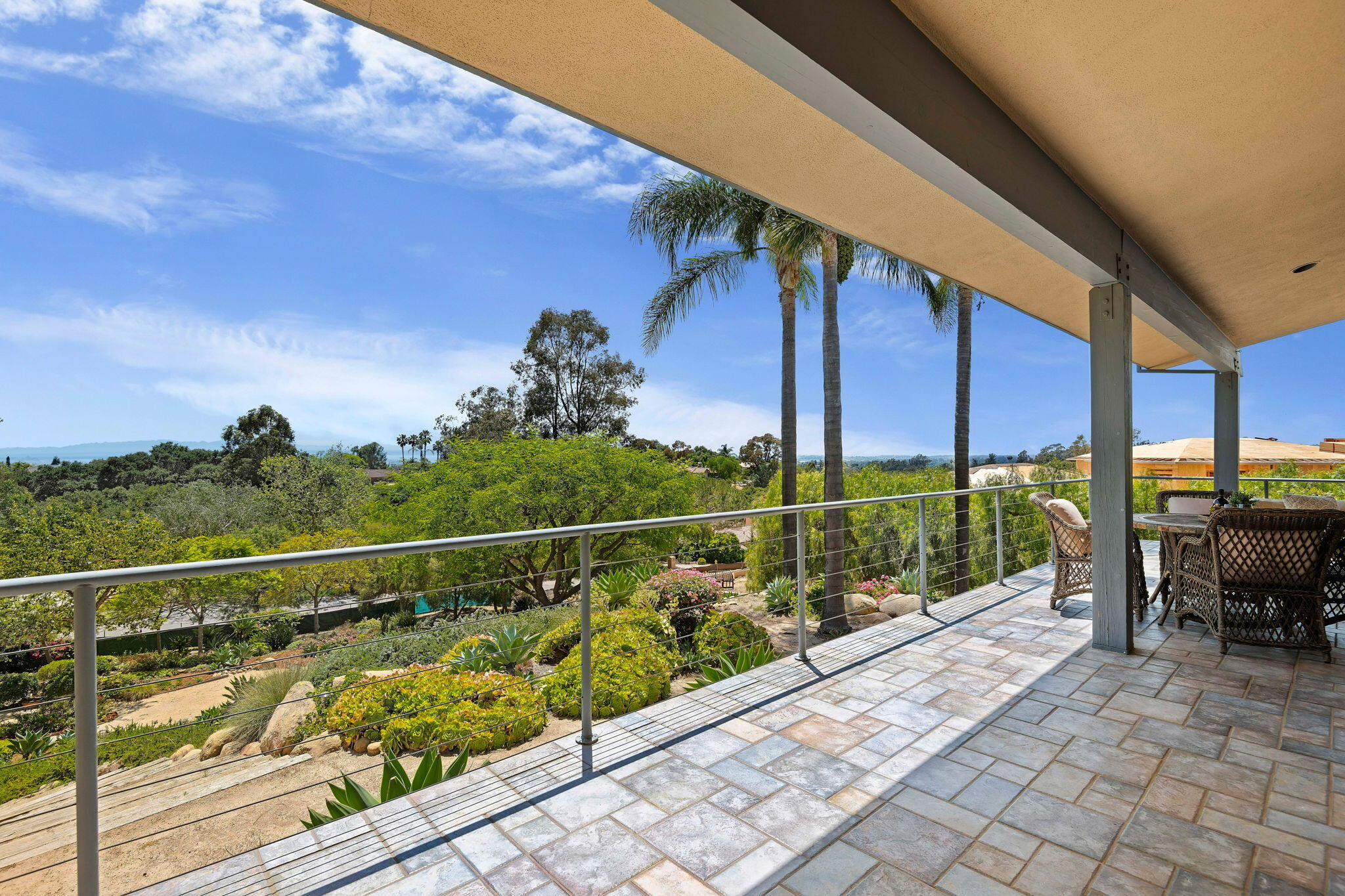 1047 Via Los Padres