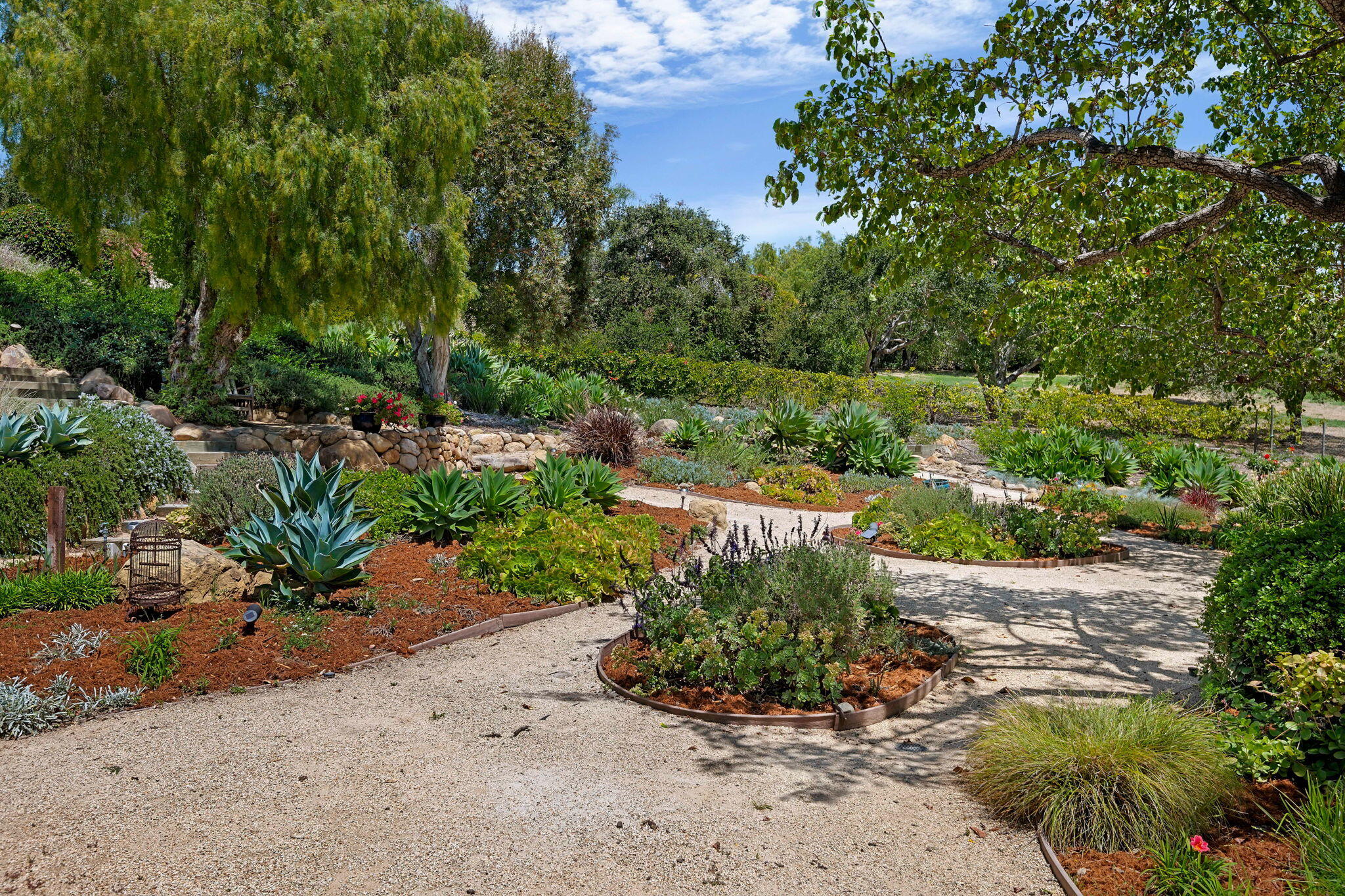 1047 Via Los Padres