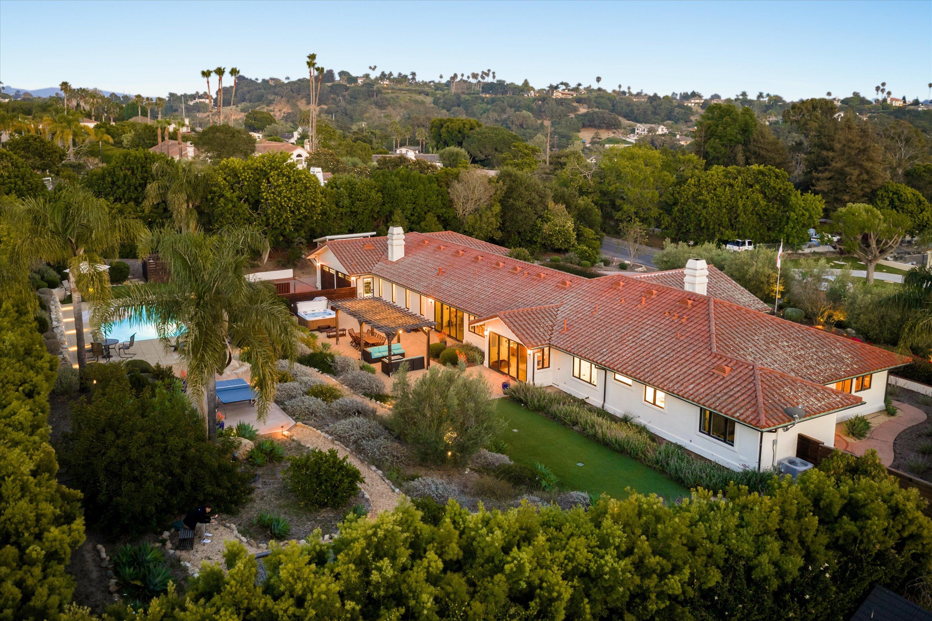 951 Via Los Padres