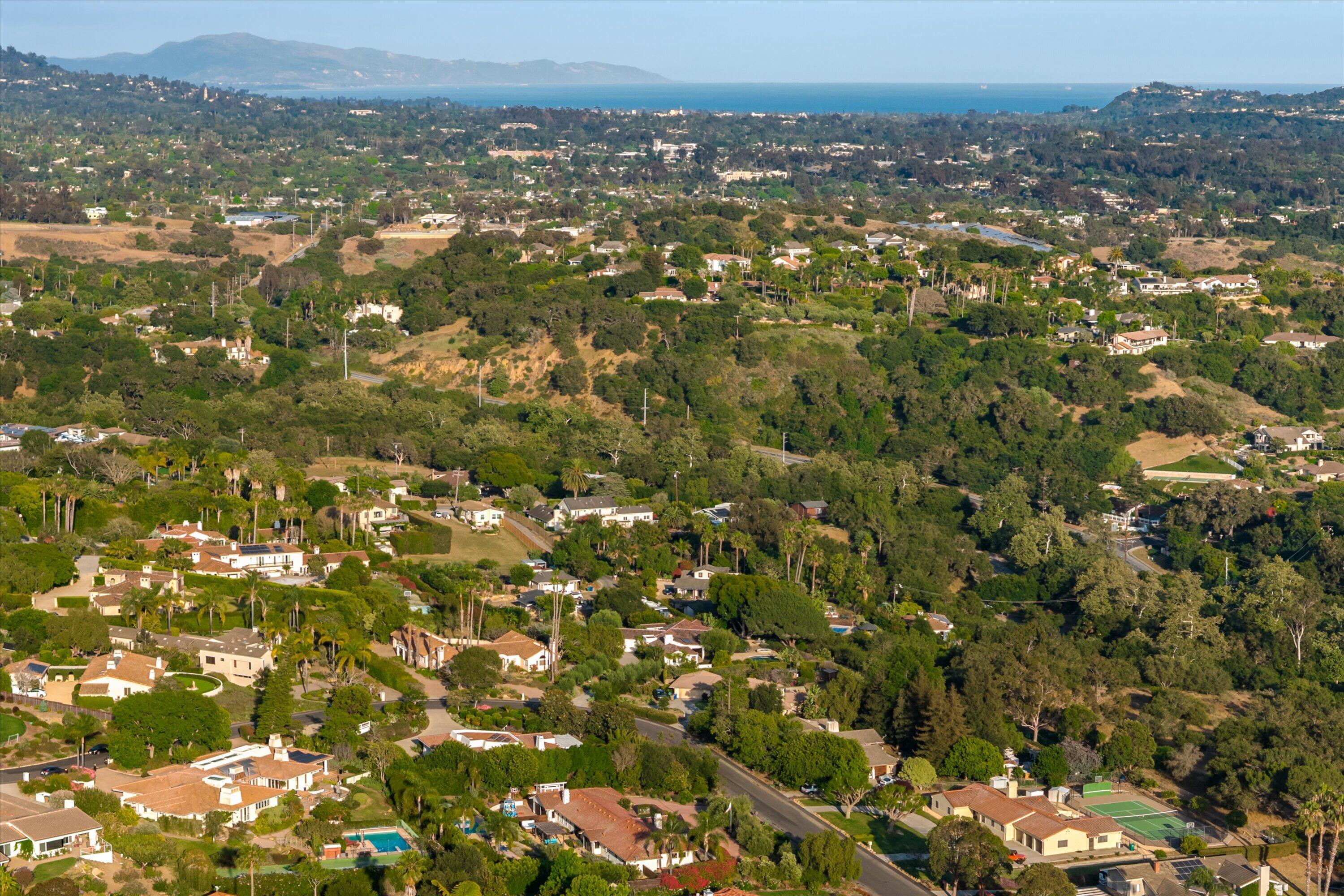 951 Via Los Padres