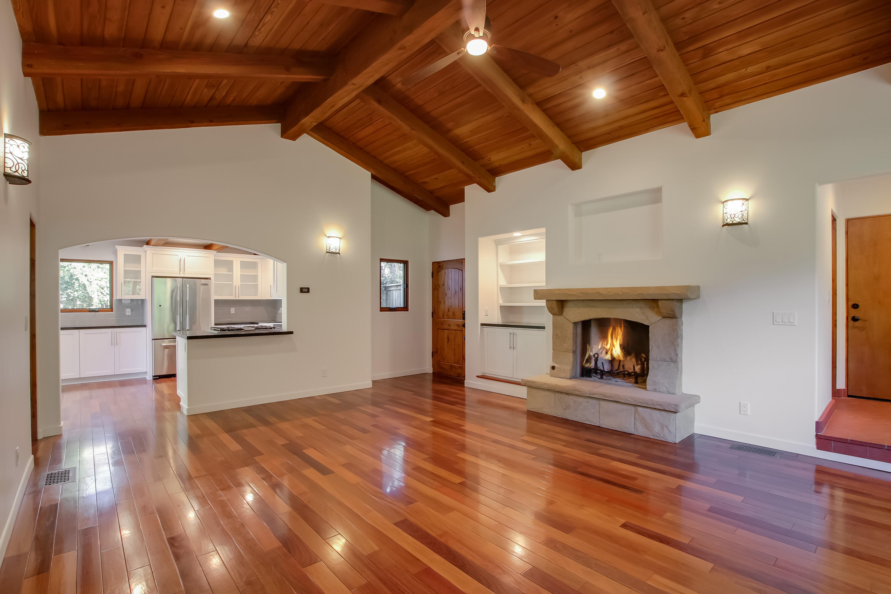 731 E Anapamu Street