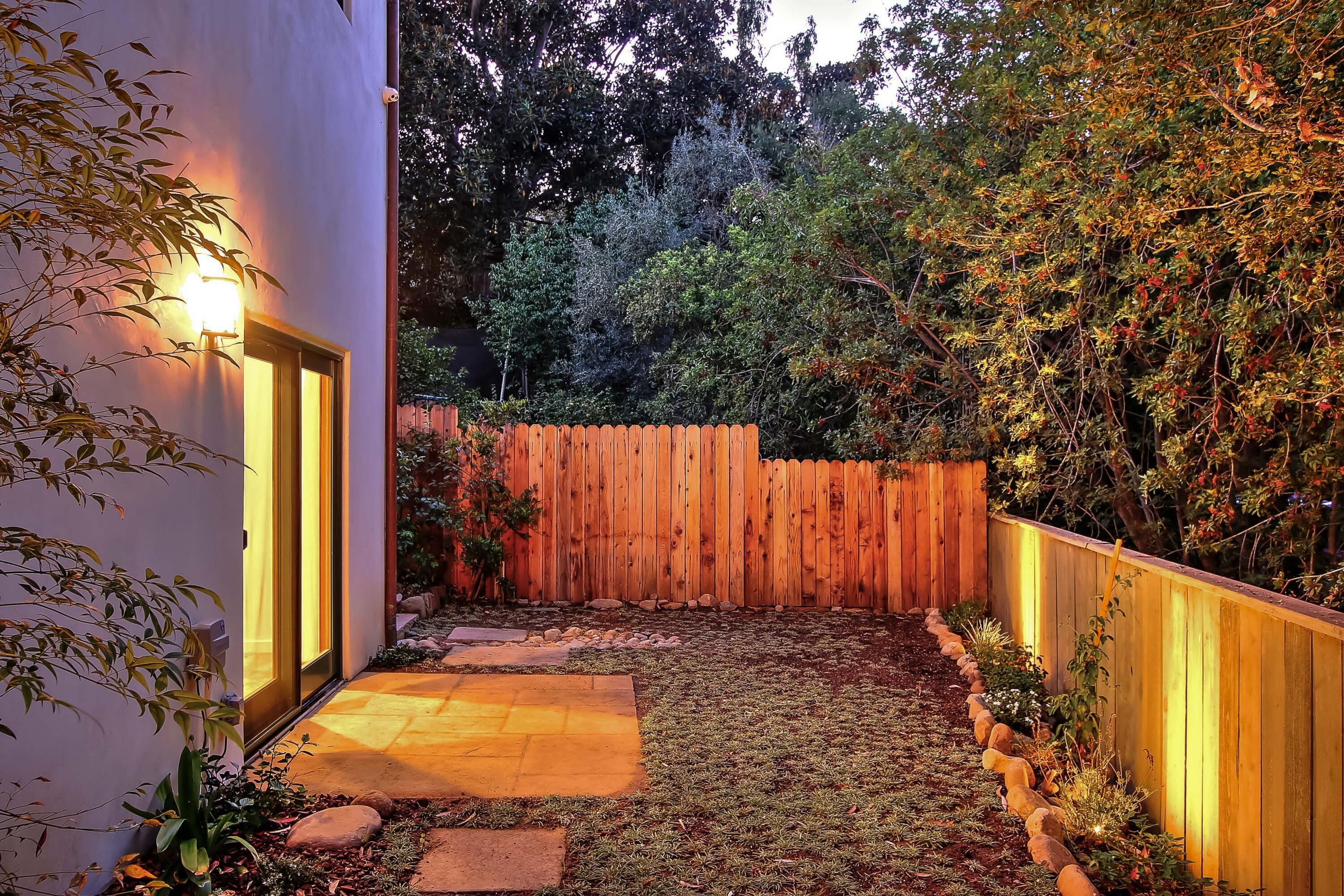 731 E Anapamu Street