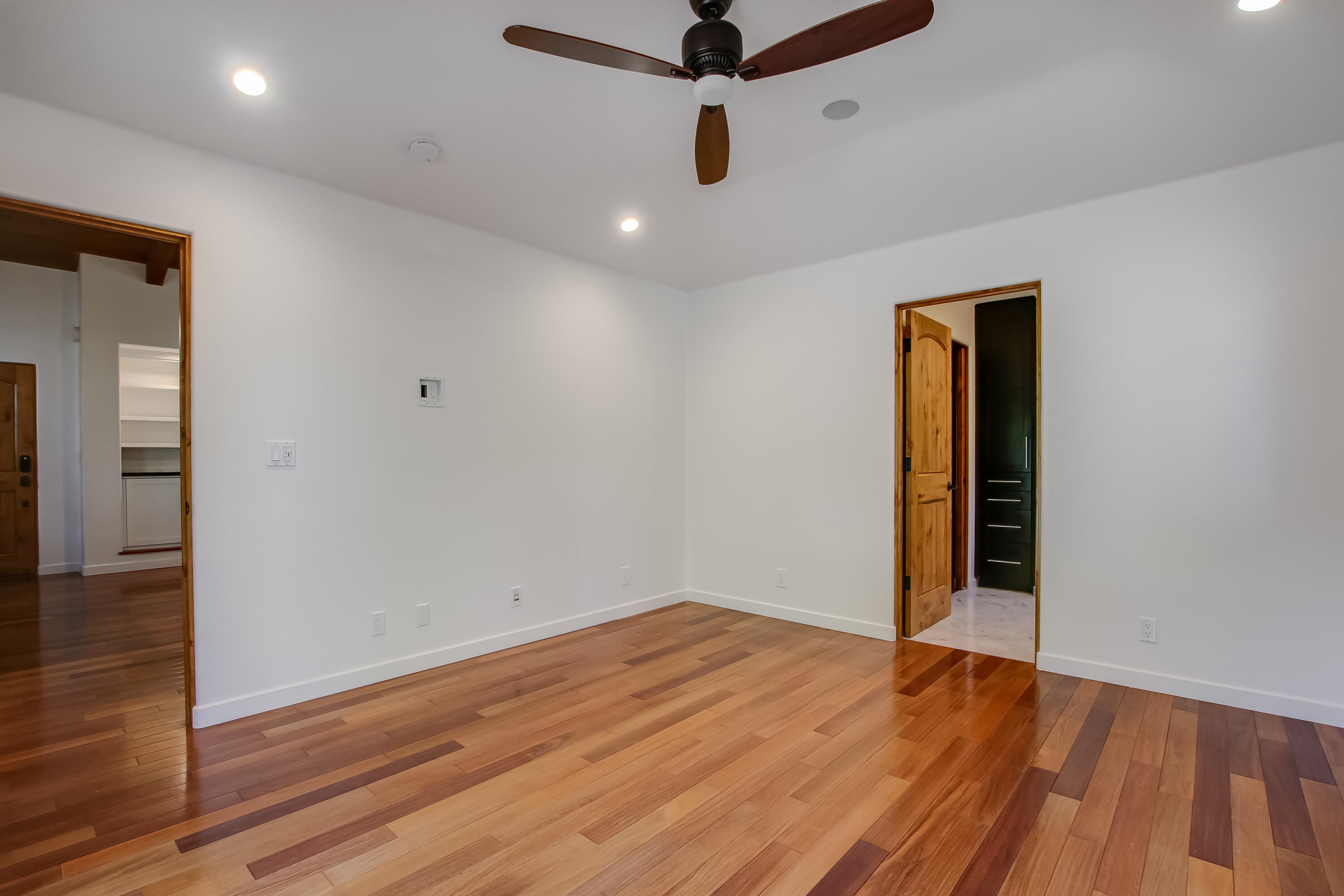 731 E Anapamu Street