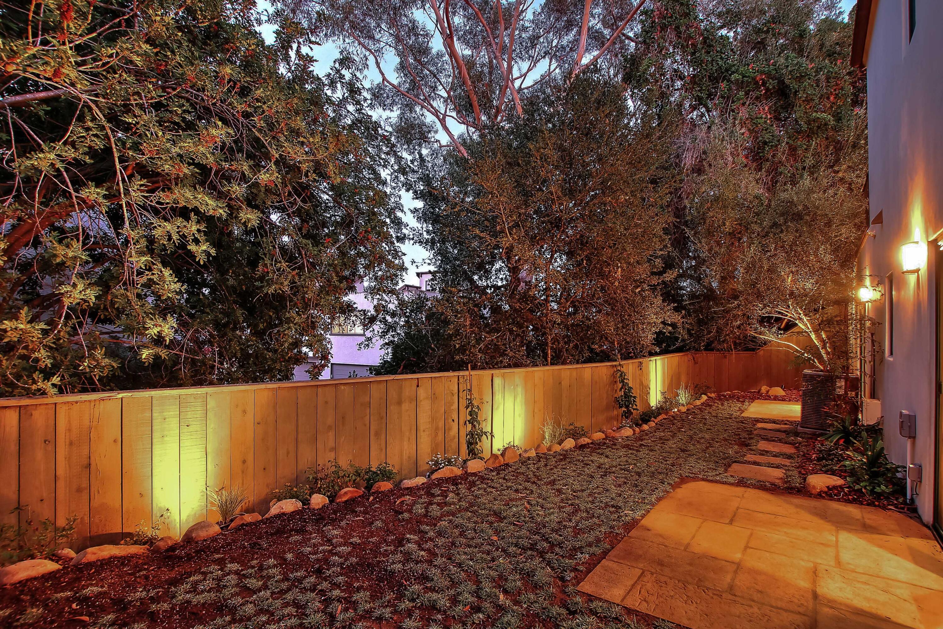 731 E Anapamu Street