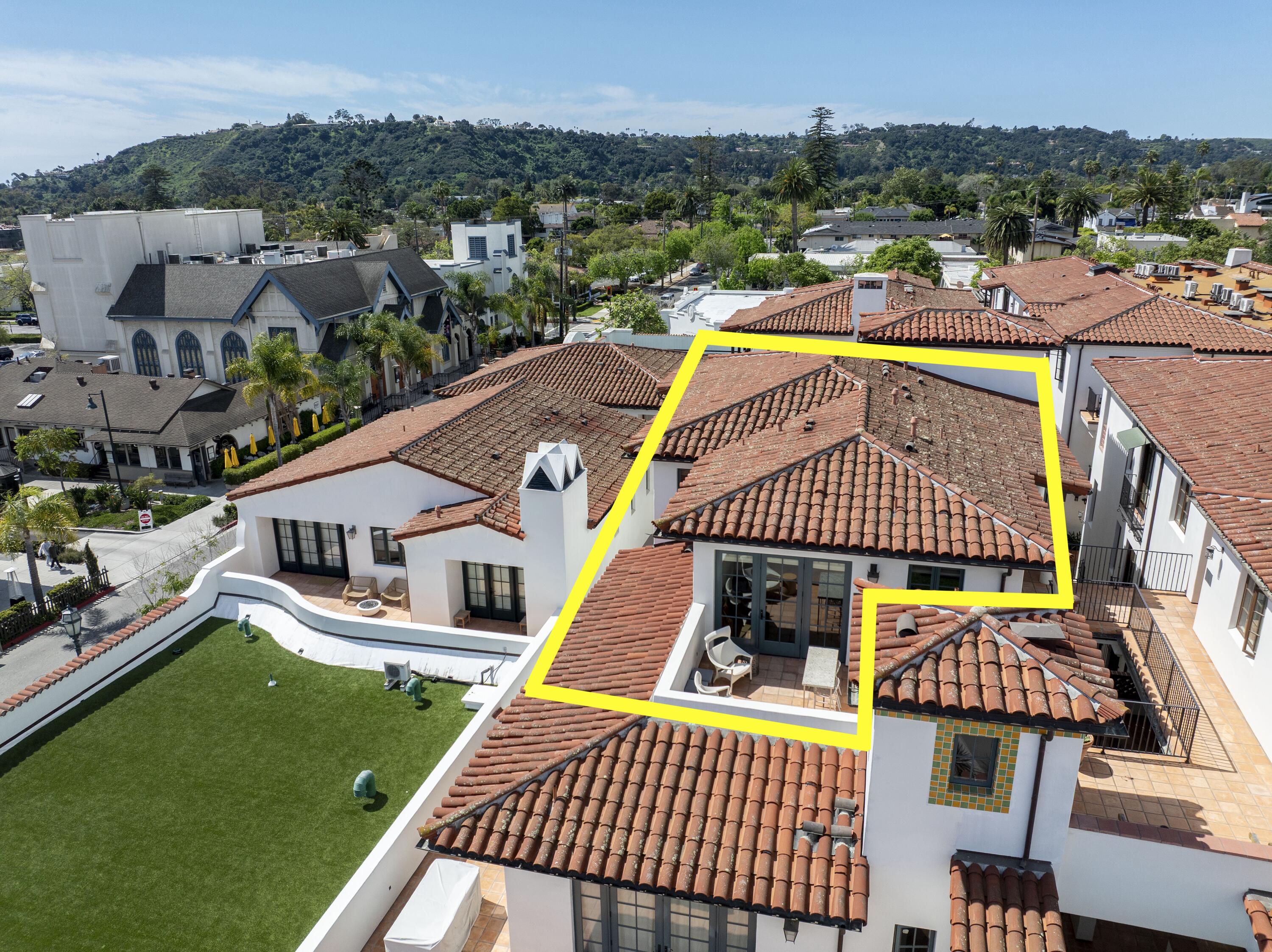 18 W Victoria Street 310