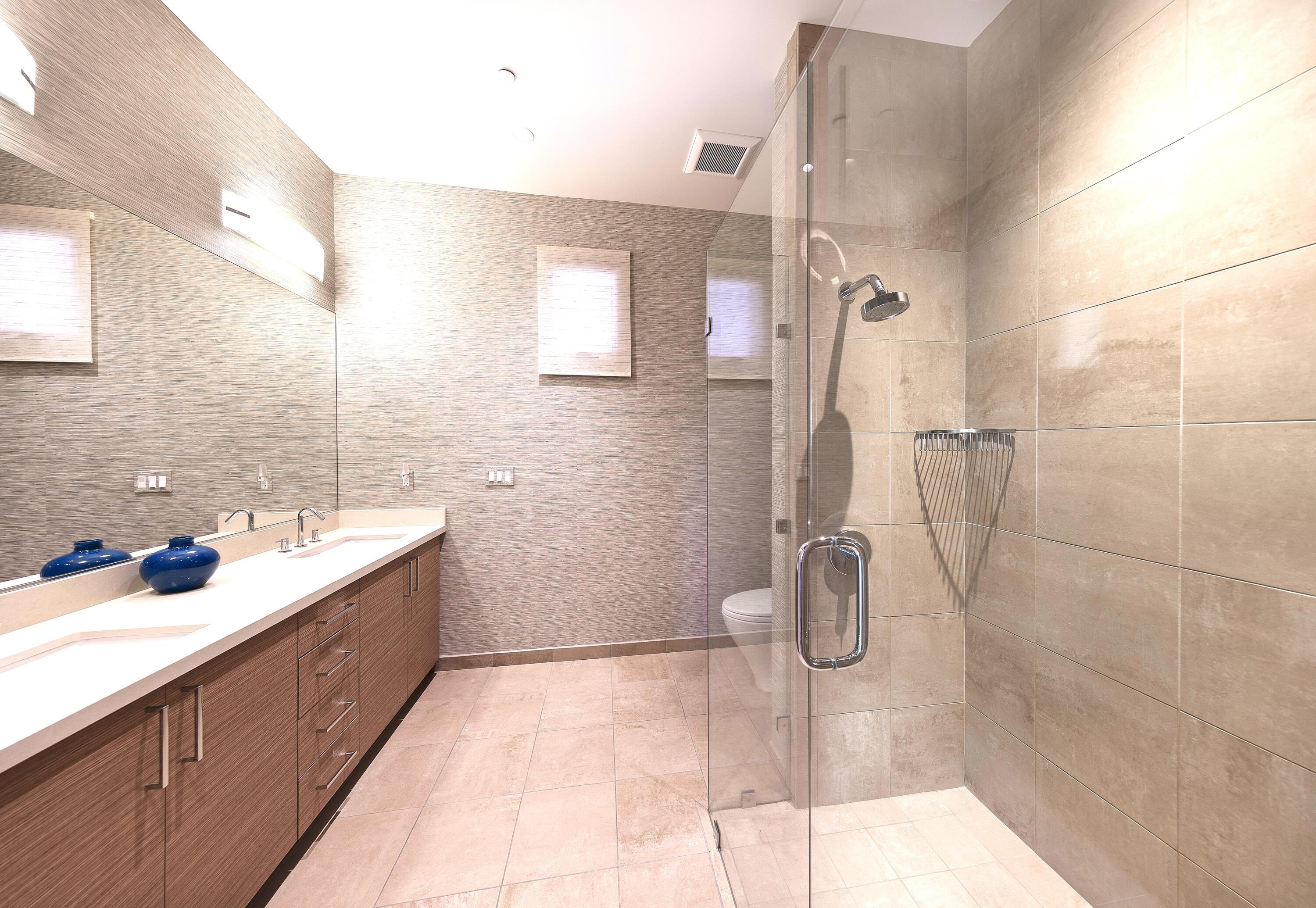 18 W Victoria Street 310
