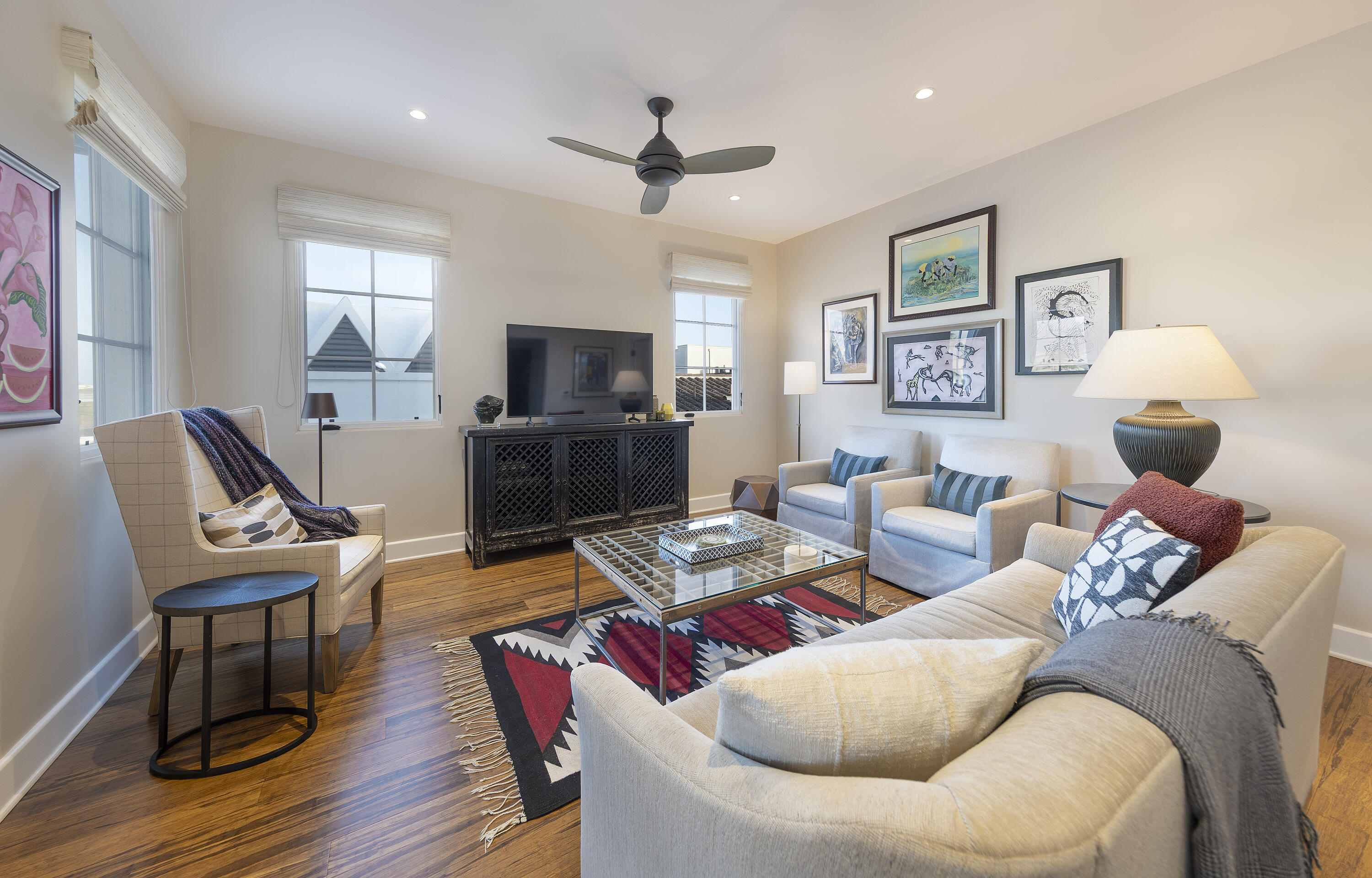 18 W Victoria Street 310