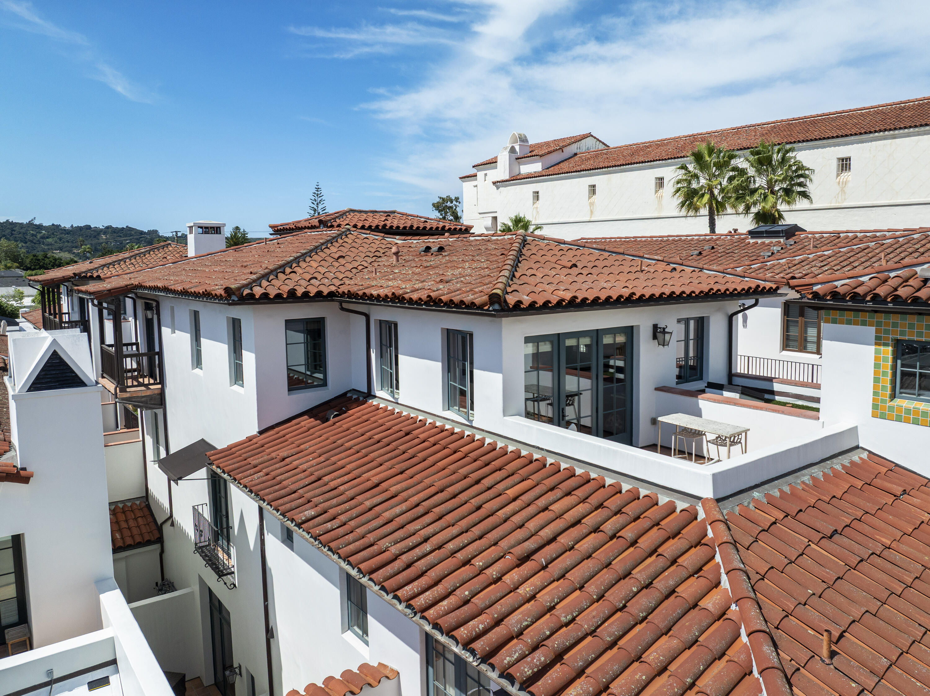 18 W Victoria Street 310