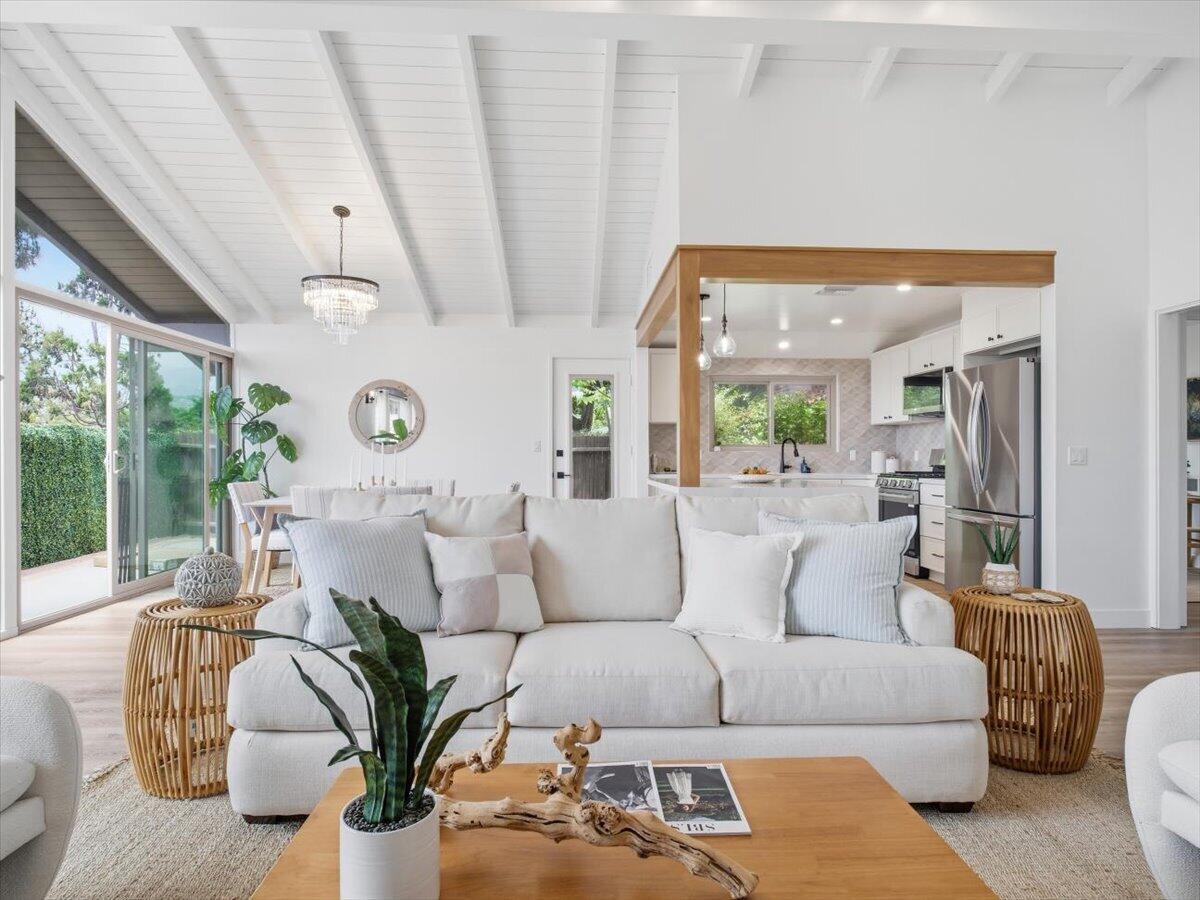 2732 Miradero Drive