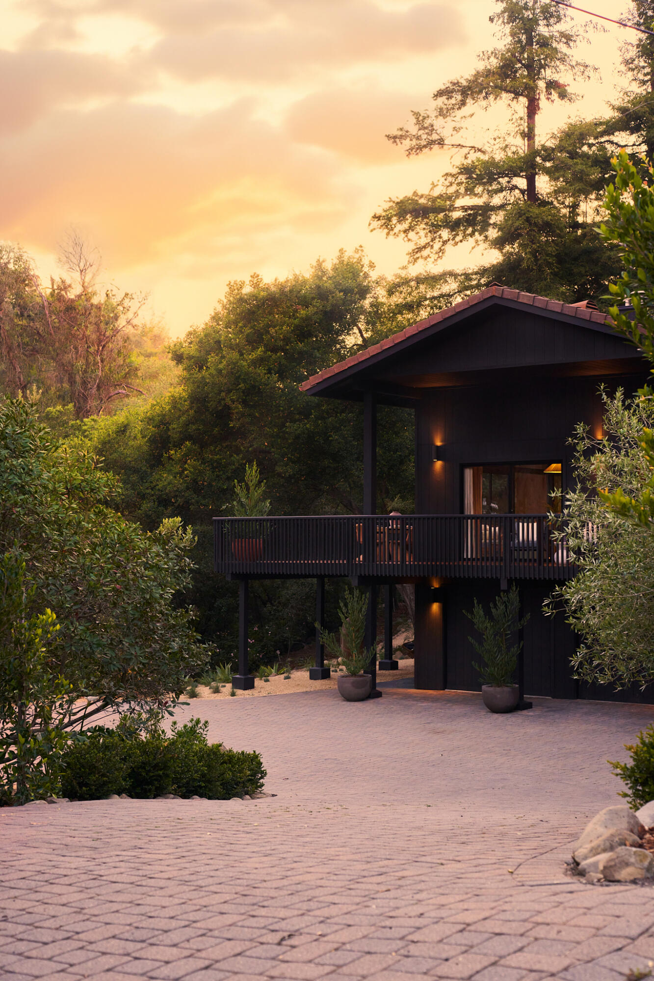 921 El Rancho Road