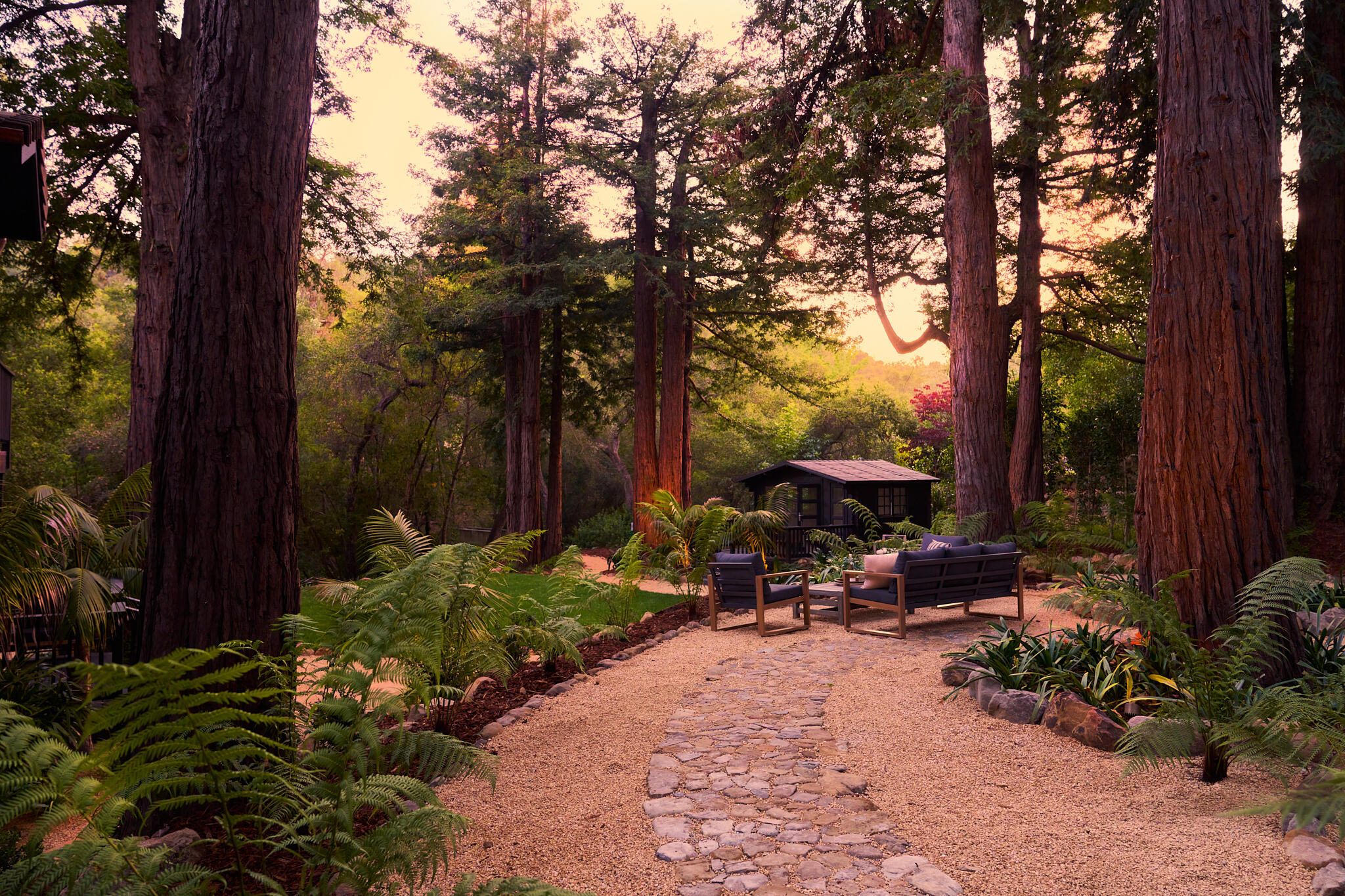 921 El Rancho Road