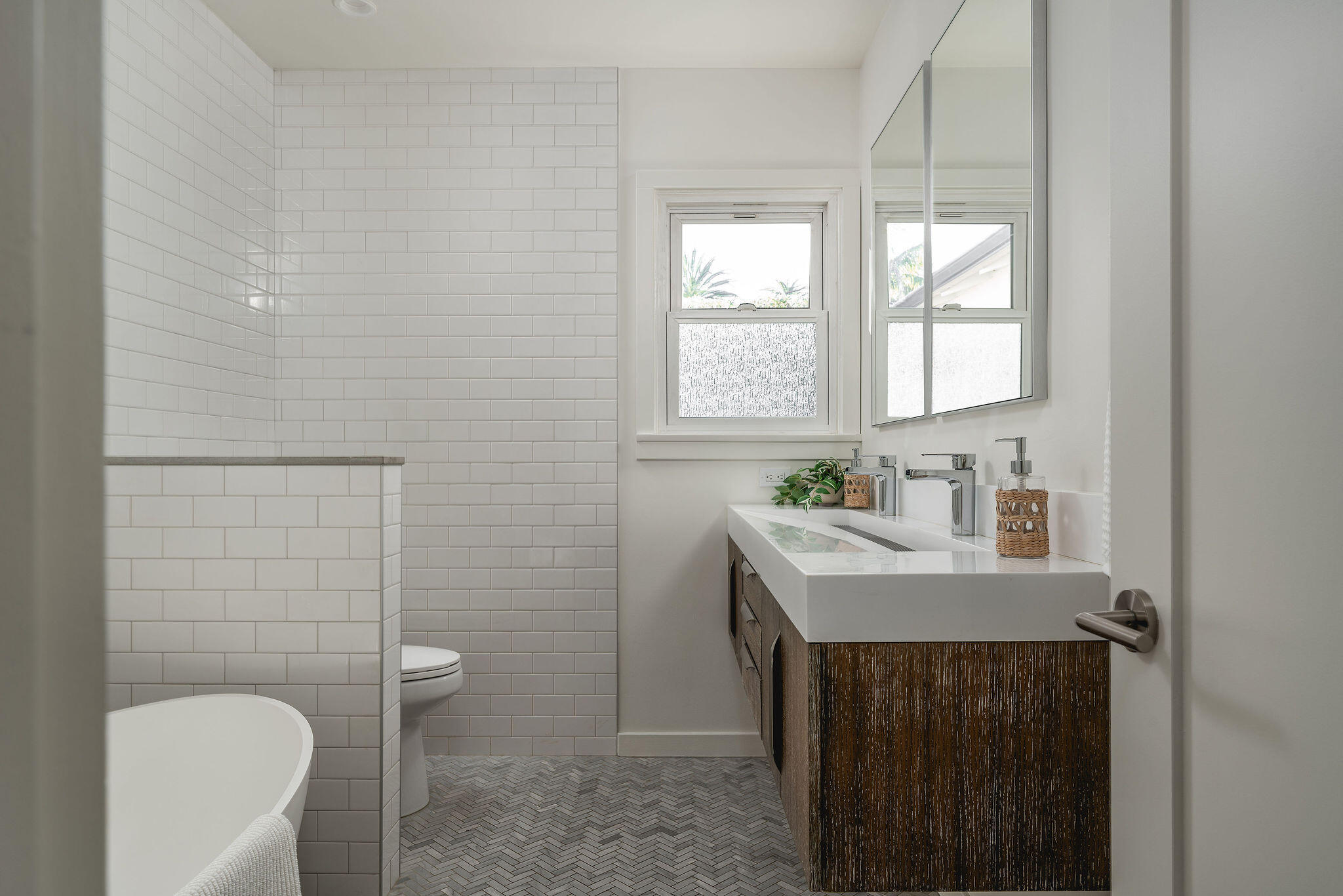 1437 San Miguel Avenue