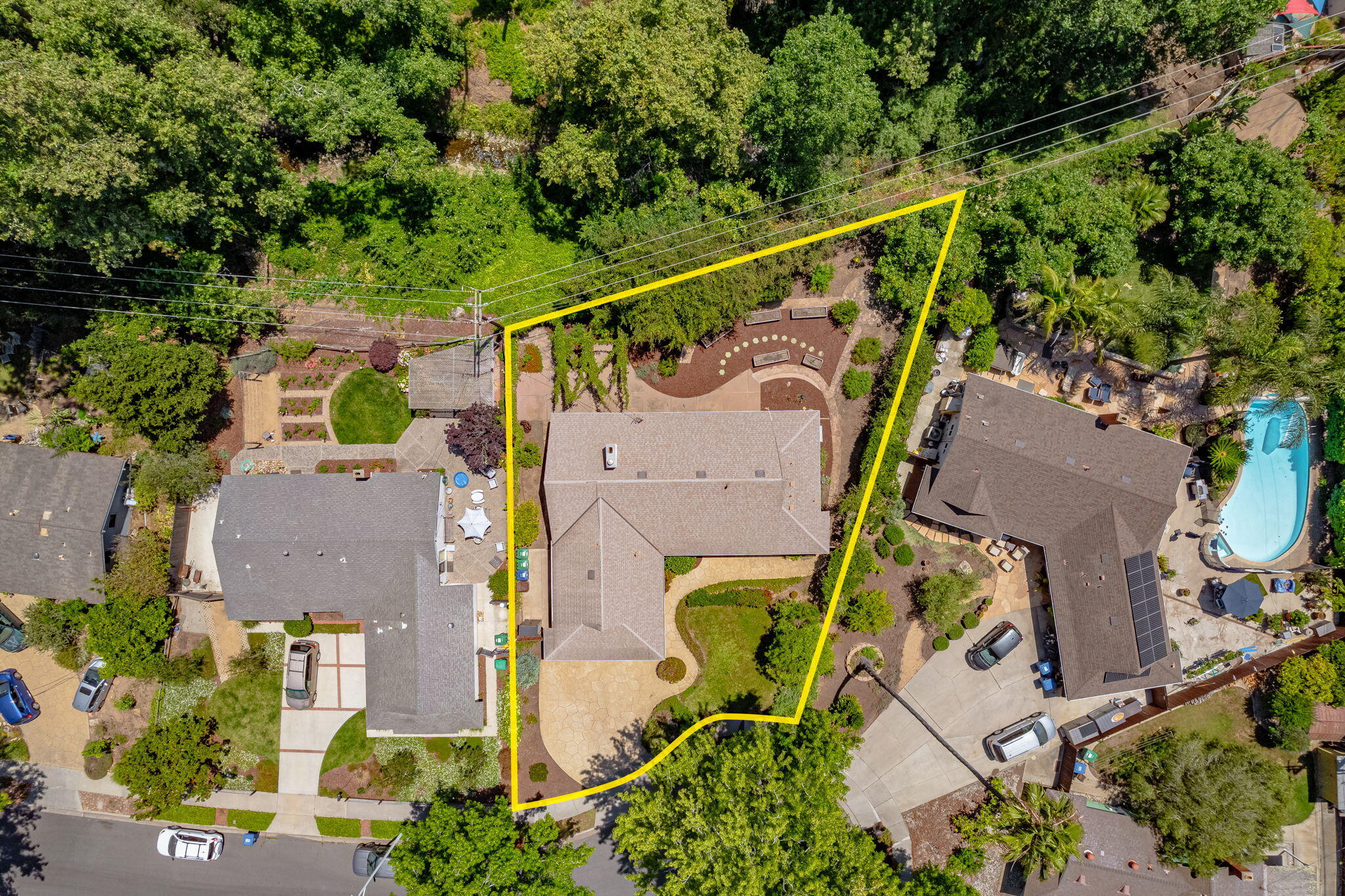 5549 Huntington Drive
