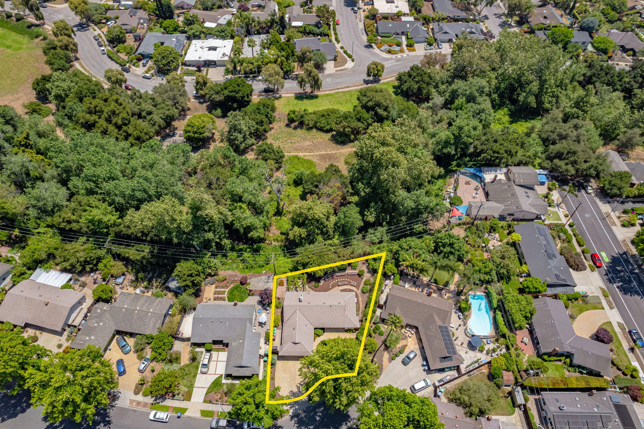 5549 Huntington Drive