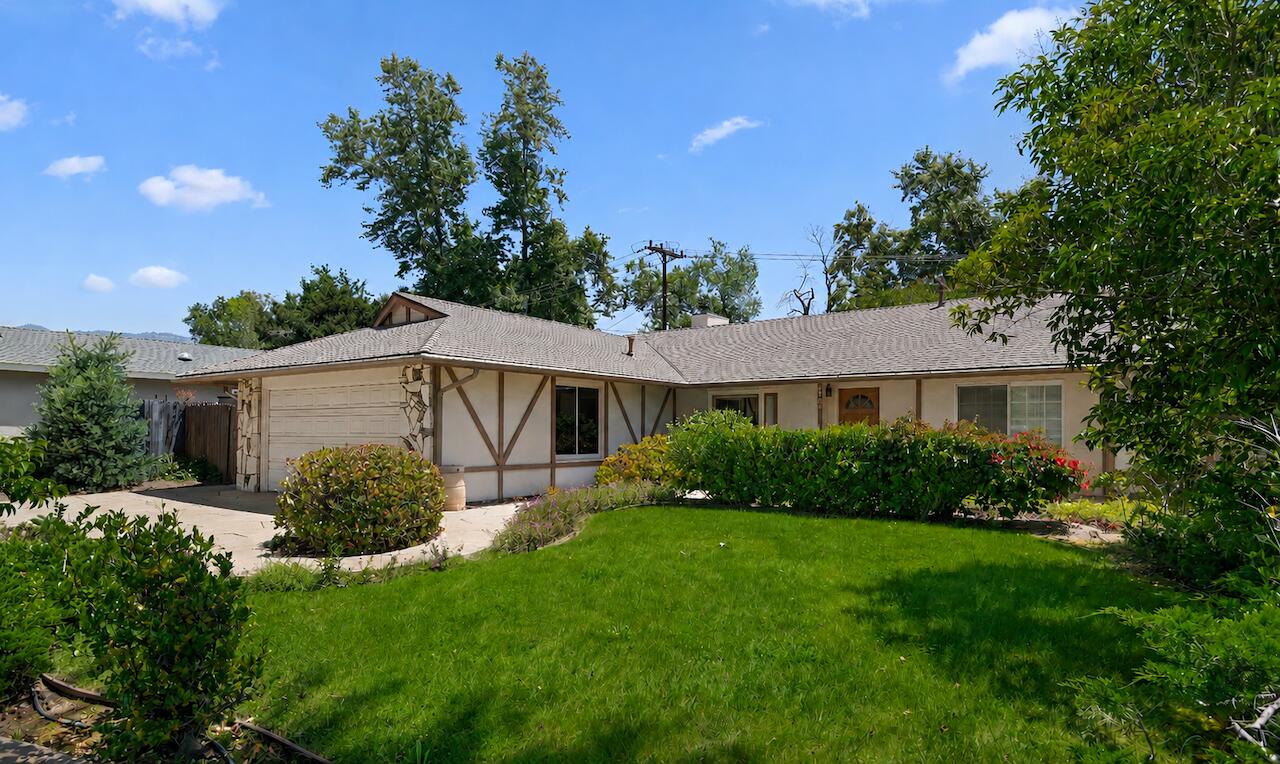 5549 Huntington Drive