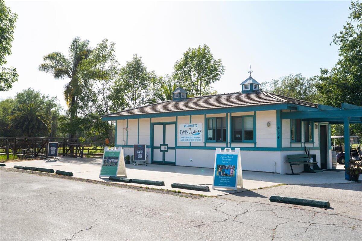 151 Kinman Avenue