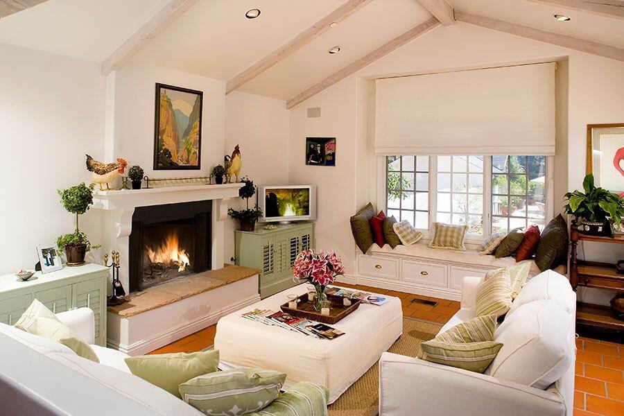 647 Tabor Lane