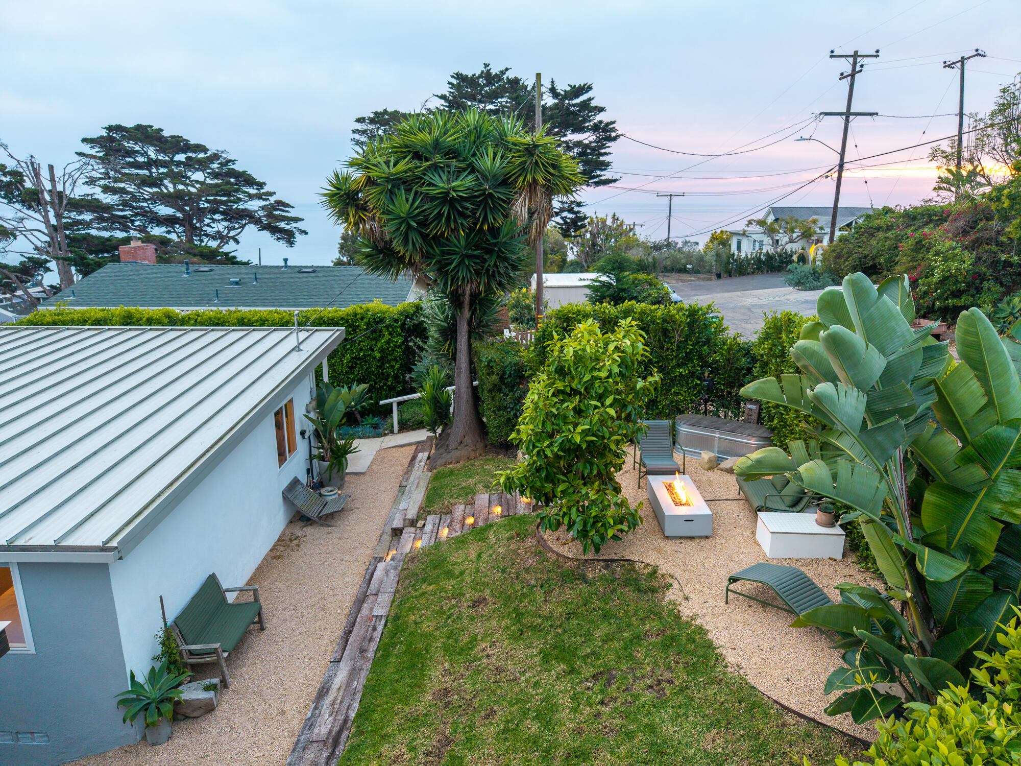 2305 Golden Gate Avenue