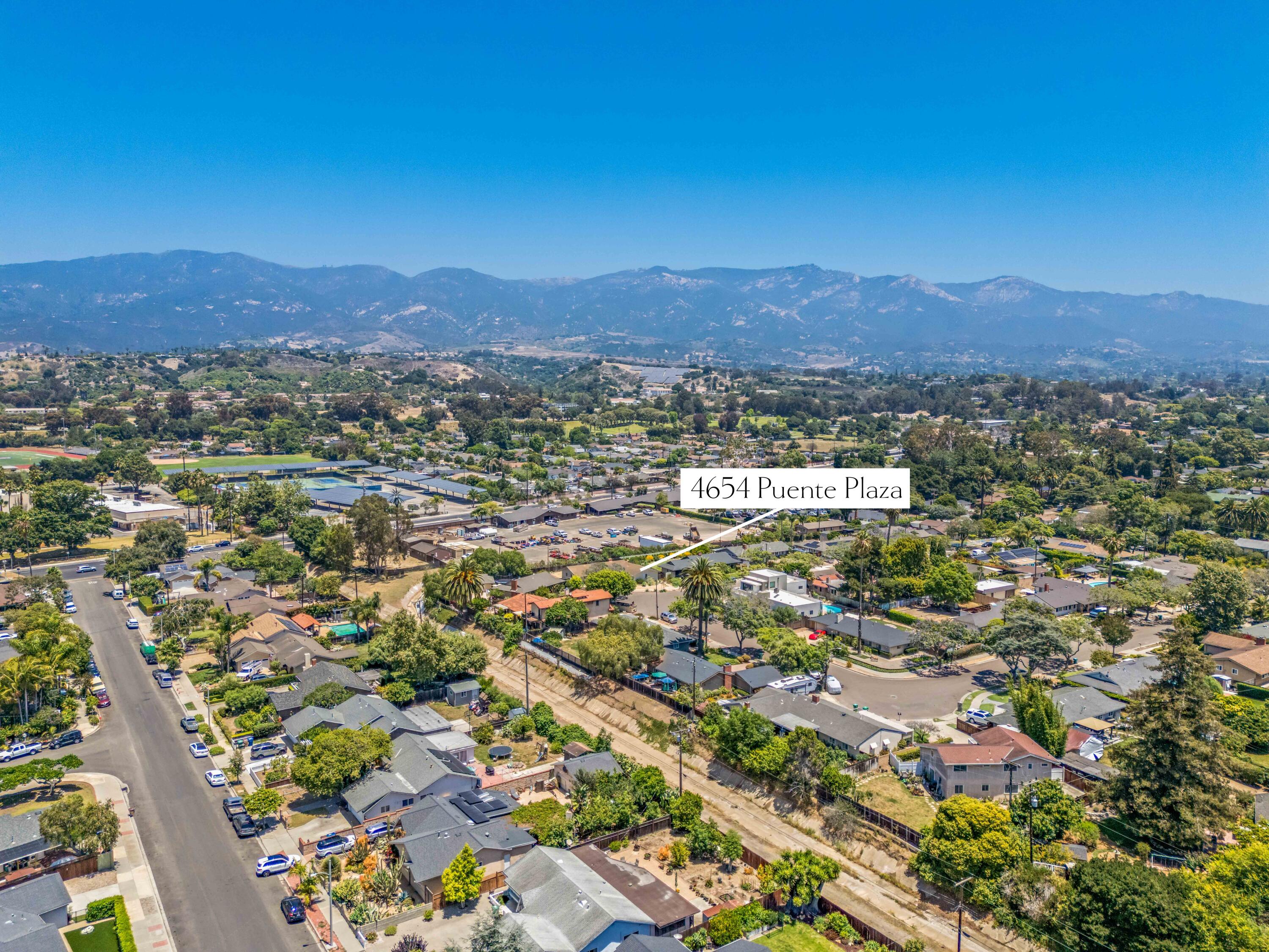 4654 Puente Plaza