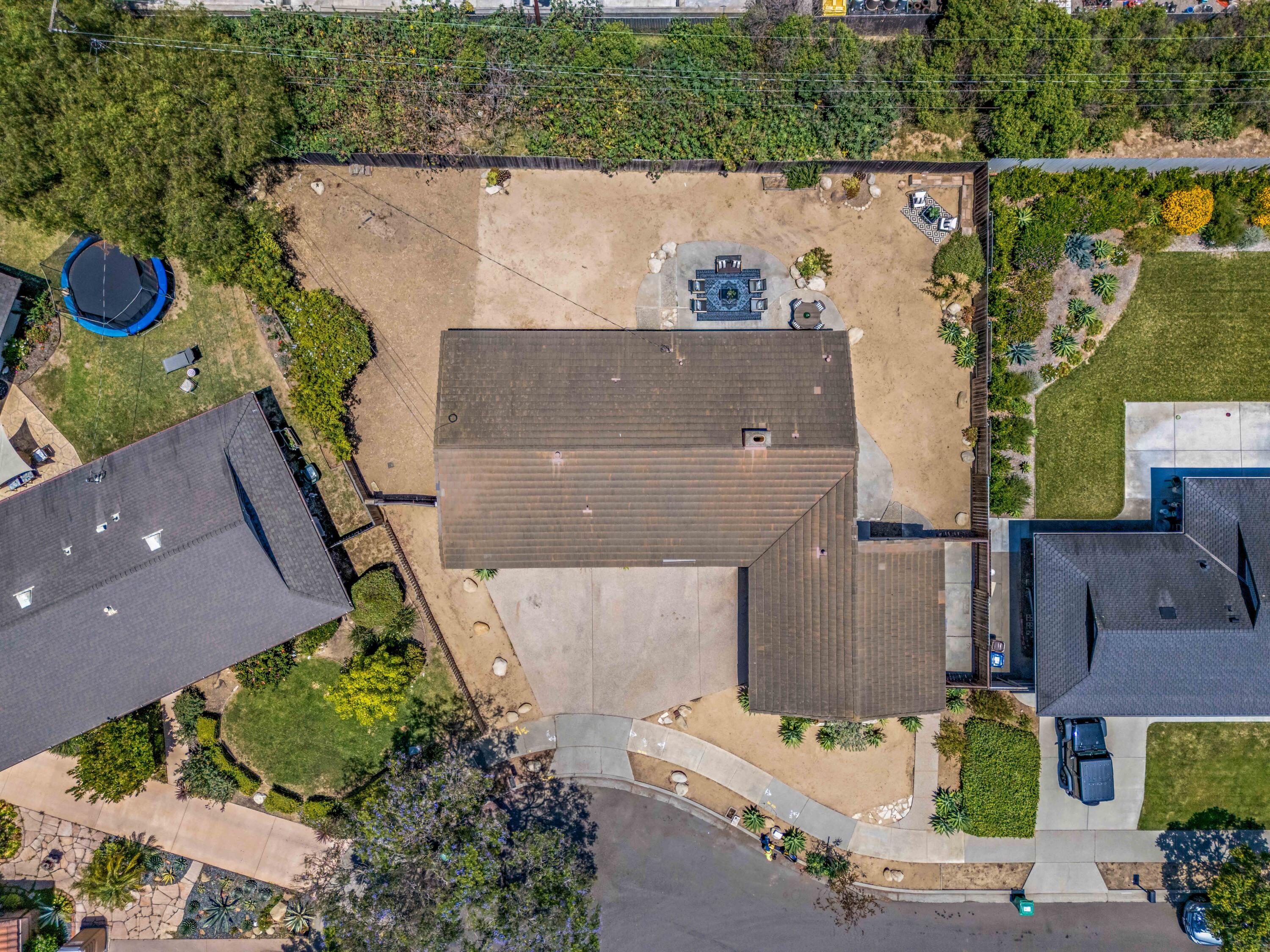 4654 Puente Plaza