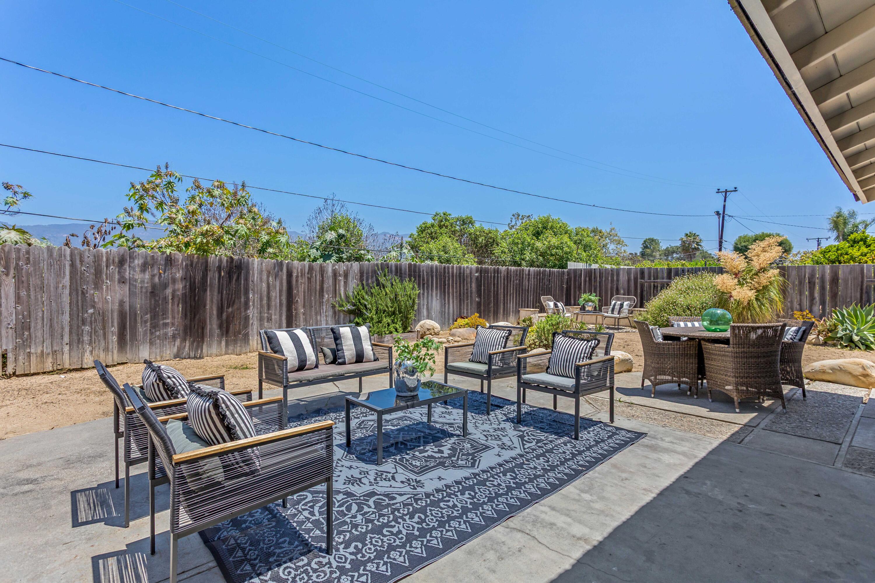 4654 Puente Plaza