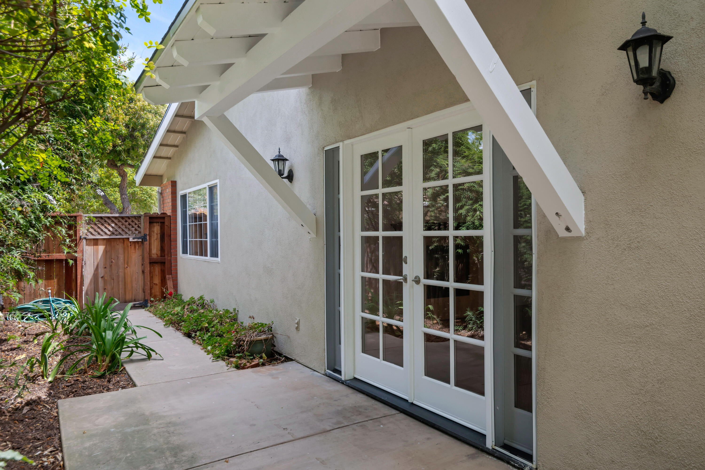 5871 Cathedral Oaks Road