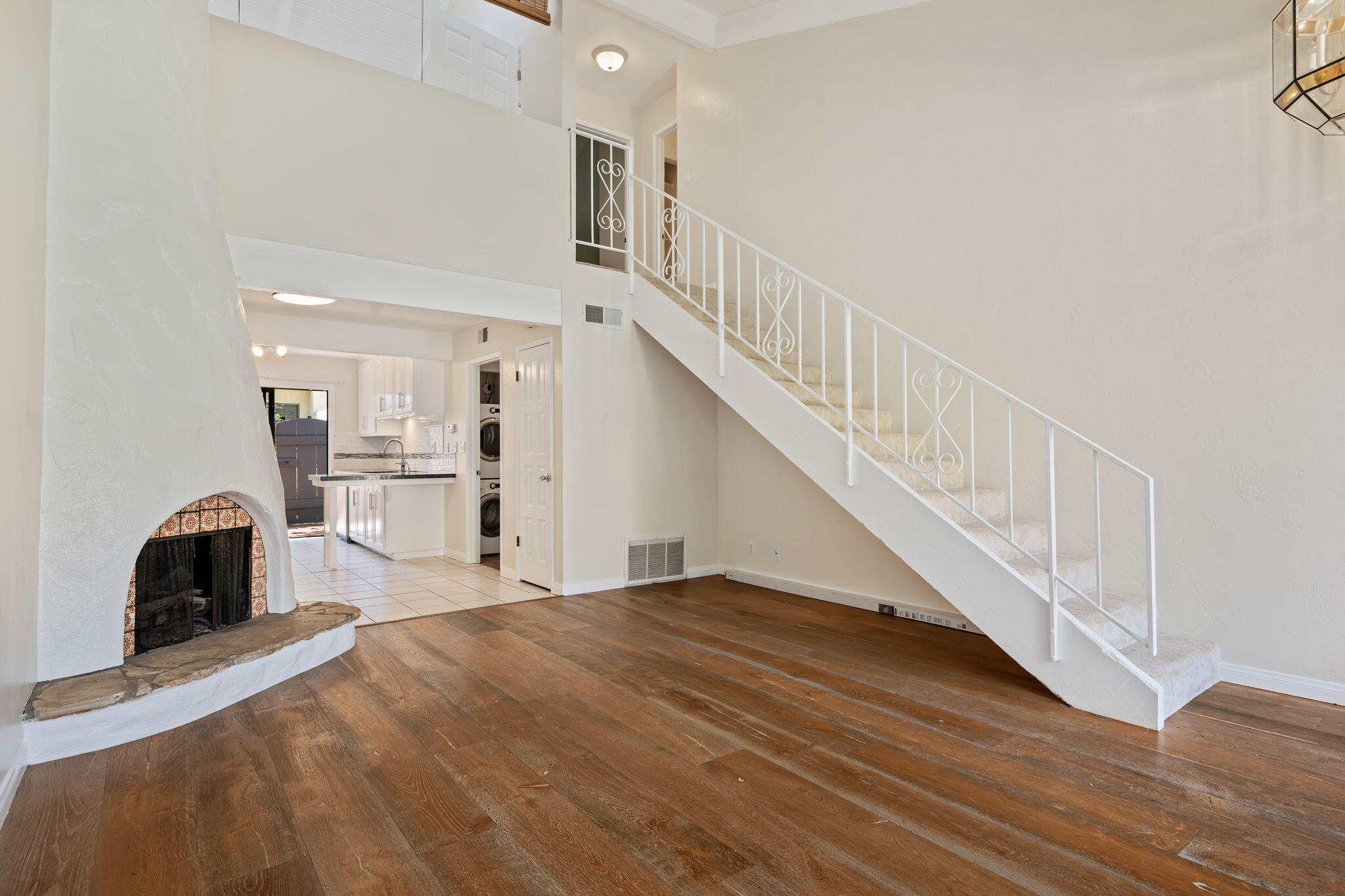 1942 N Jameson Lane Unit D