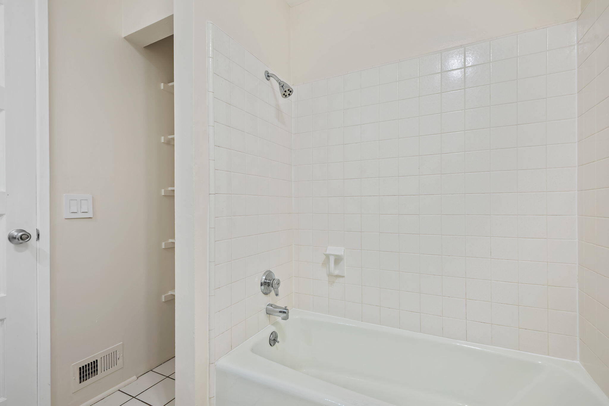 1942 N Jameson Lane Unit D