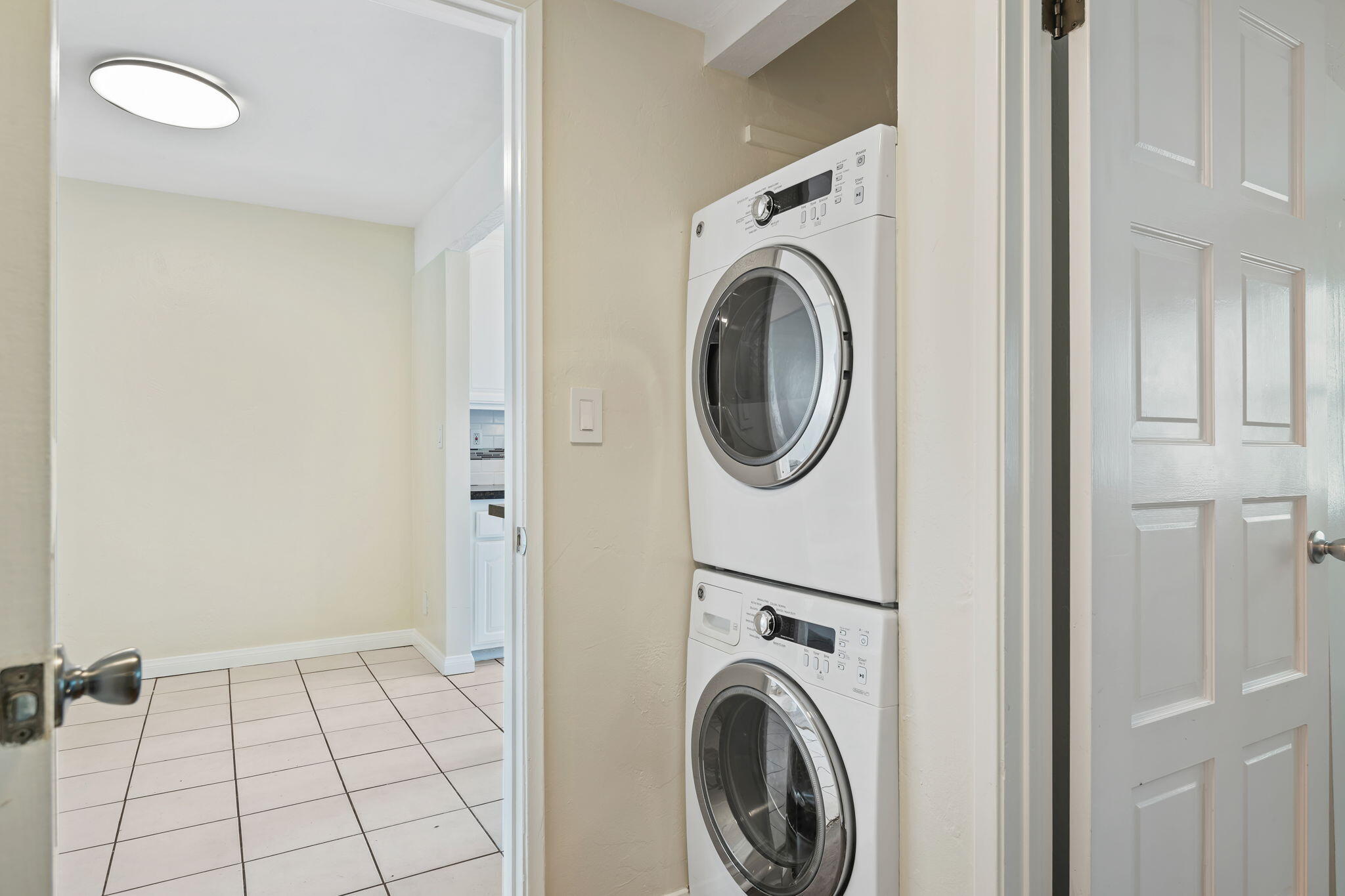 1942 N Jameson Lane Unit D