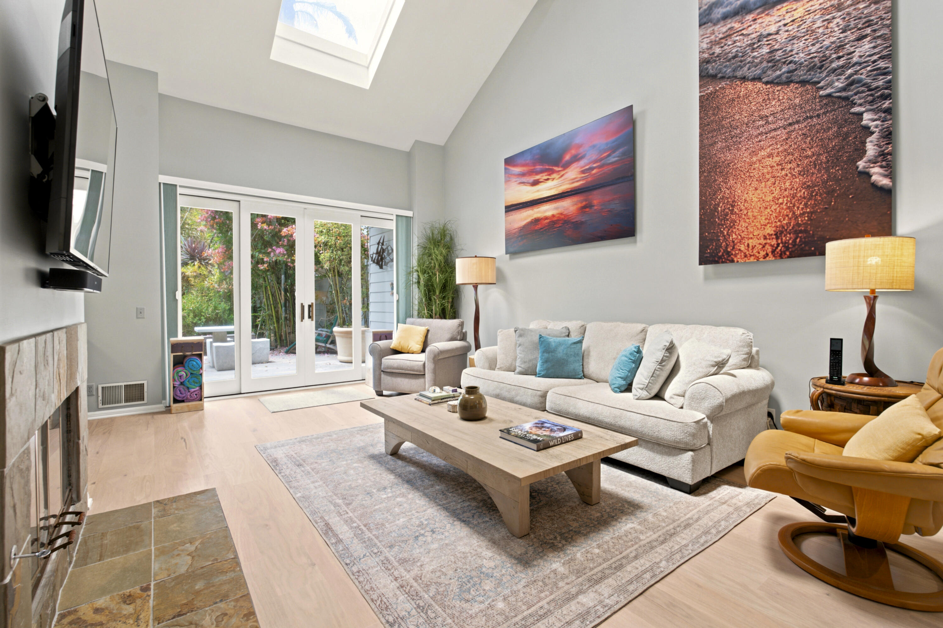 4 Rincon Point Lane