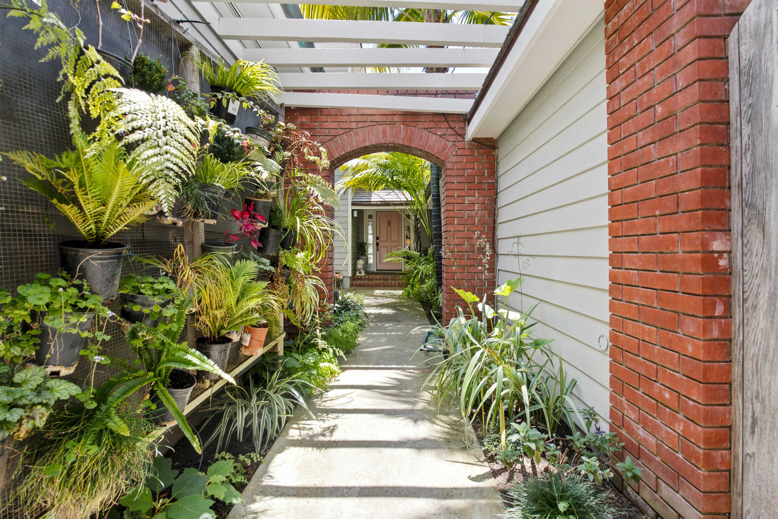 4 Rincon Point Lane