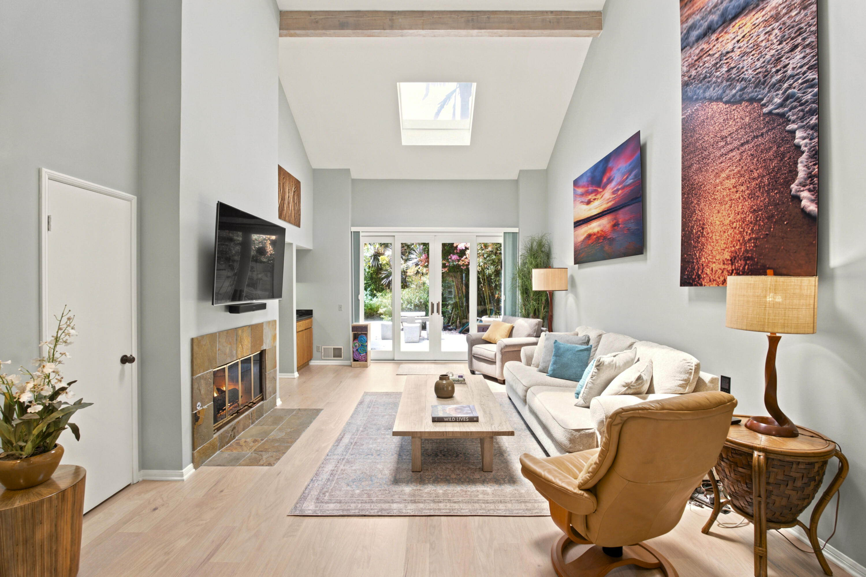 4 Rincon Point Lane