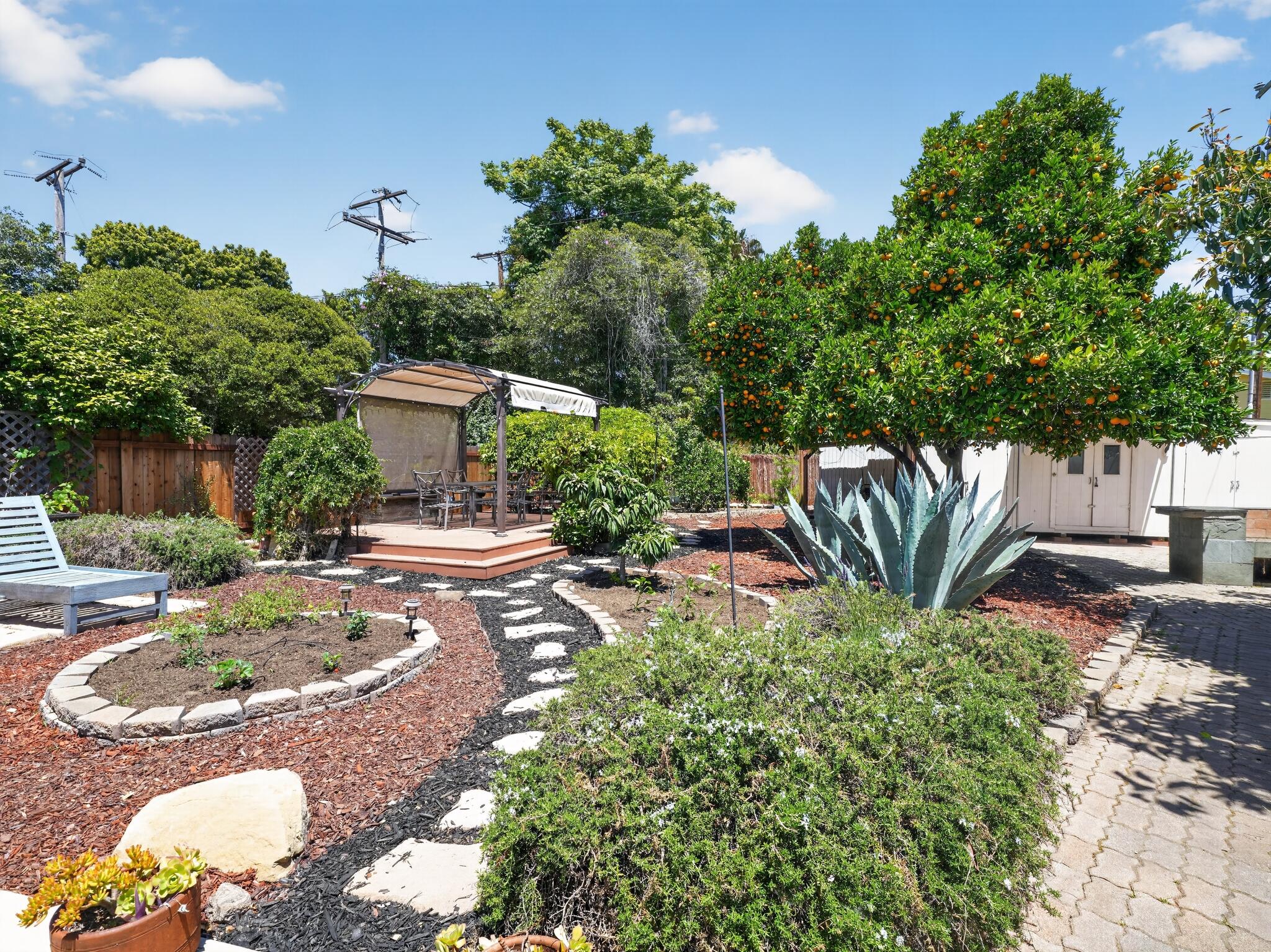 176 Lassen Drive