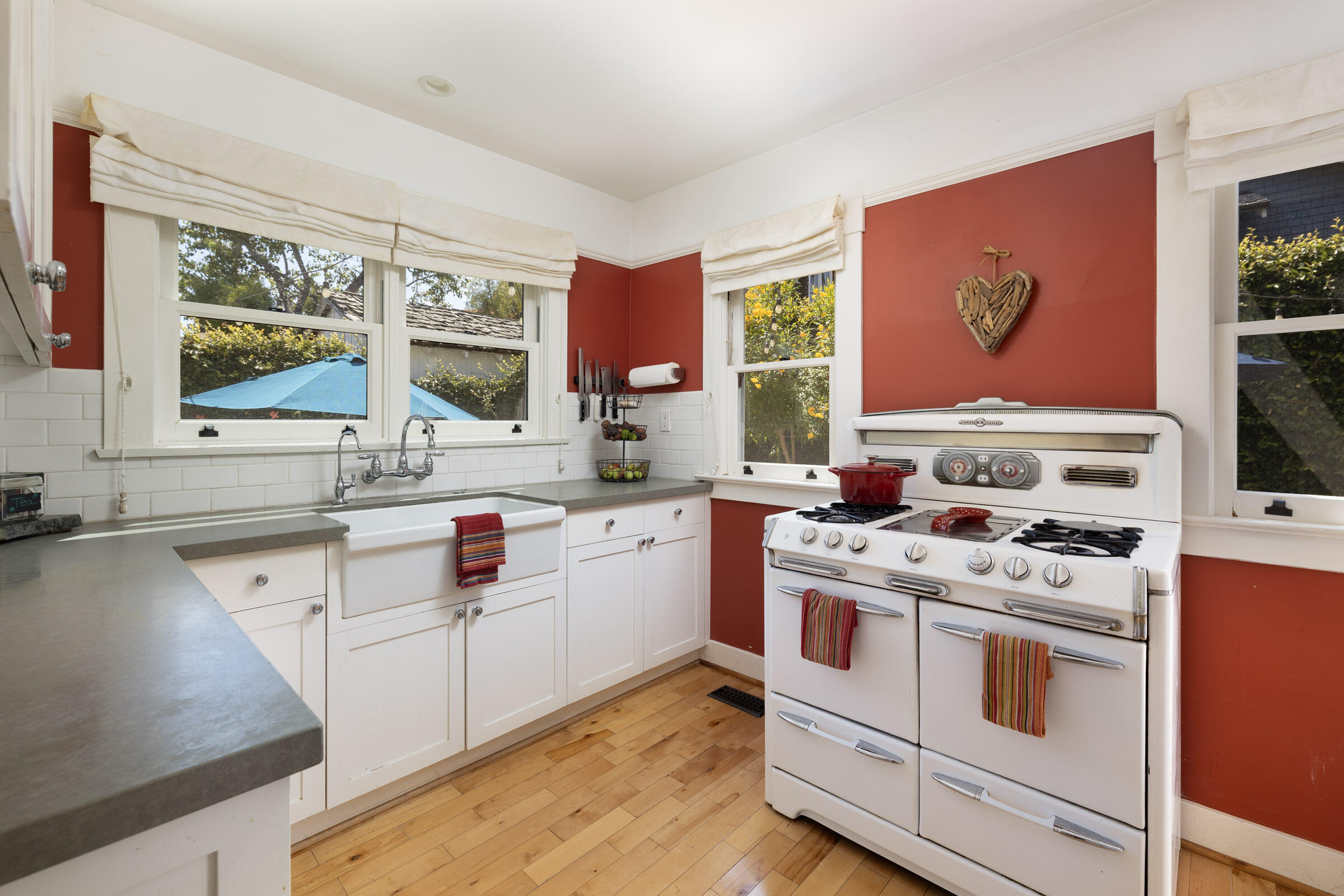 343 E Mission Street