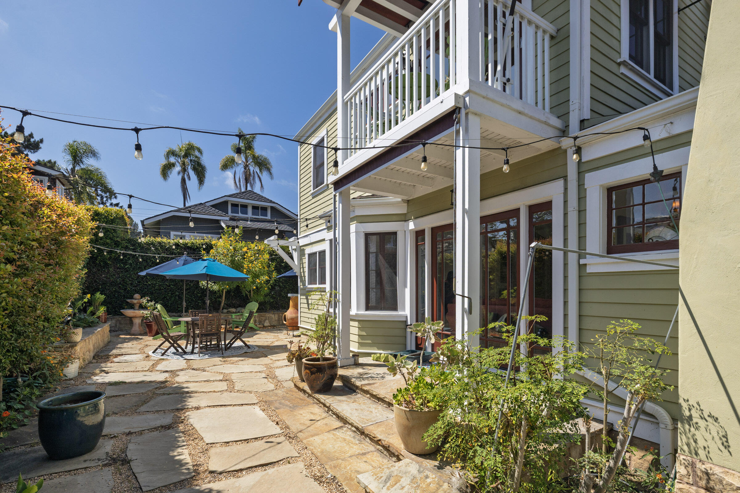 343 E Mission Street