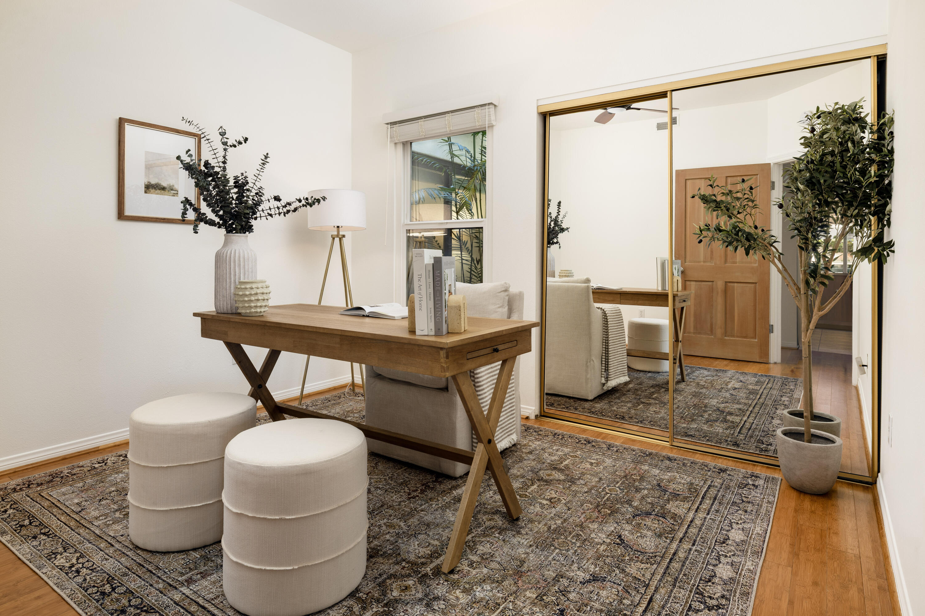 555 E Arrellaga Street 6