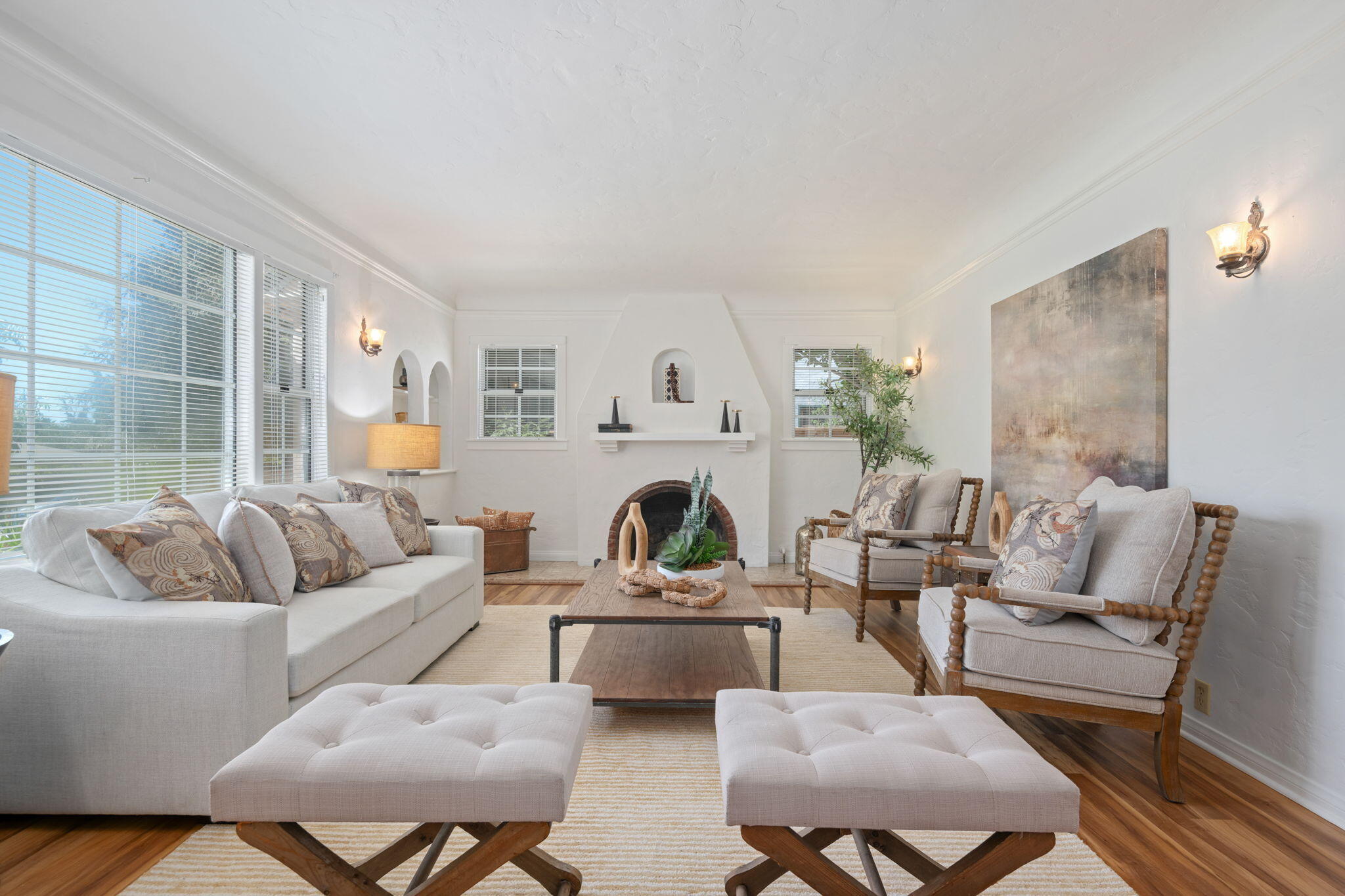 3232 Calle Pinon