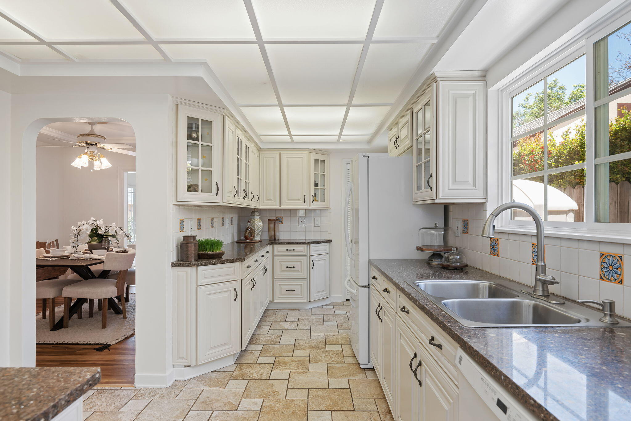 3232 Calle Pinon