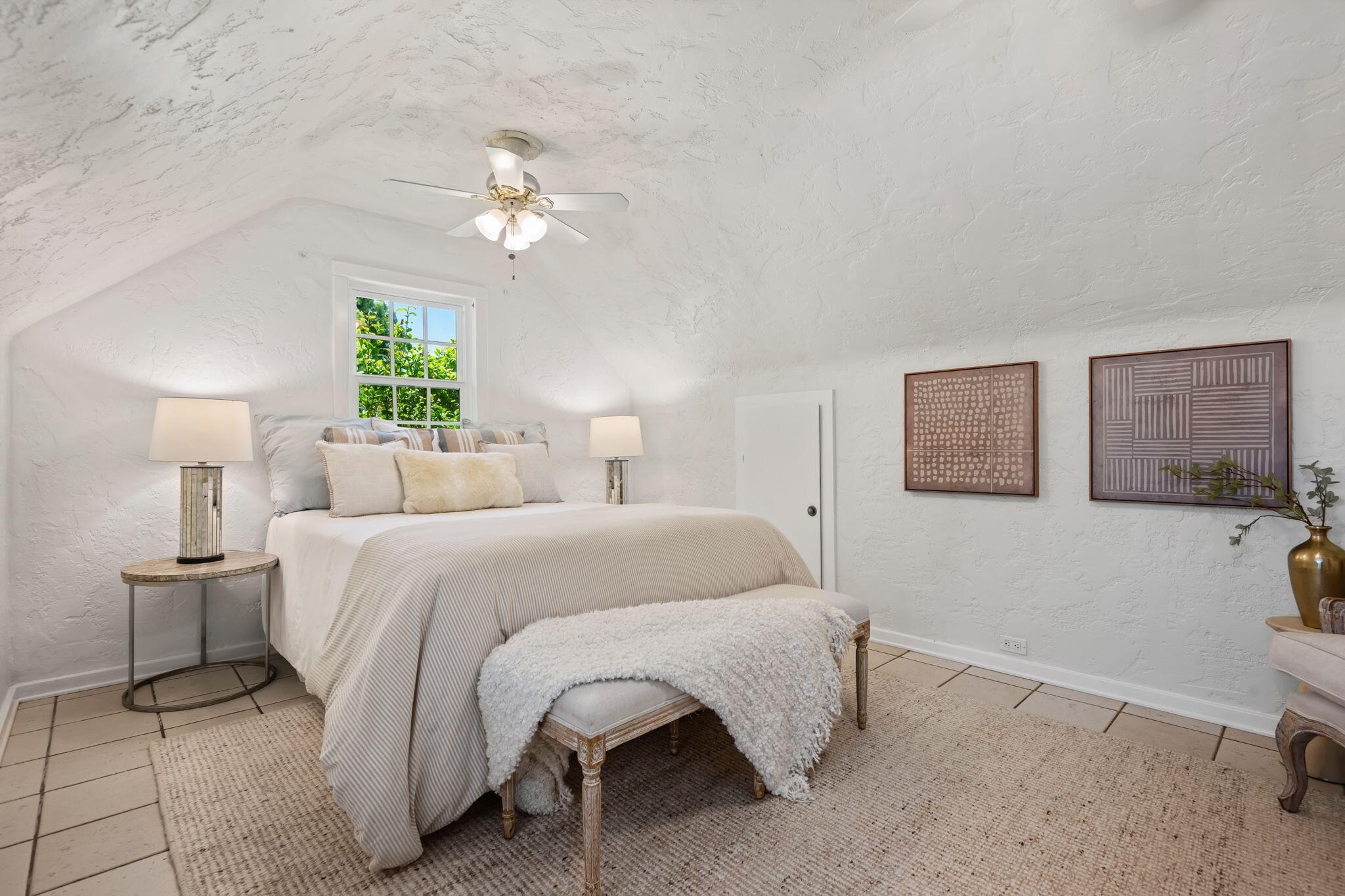 3232 Calle Pinon