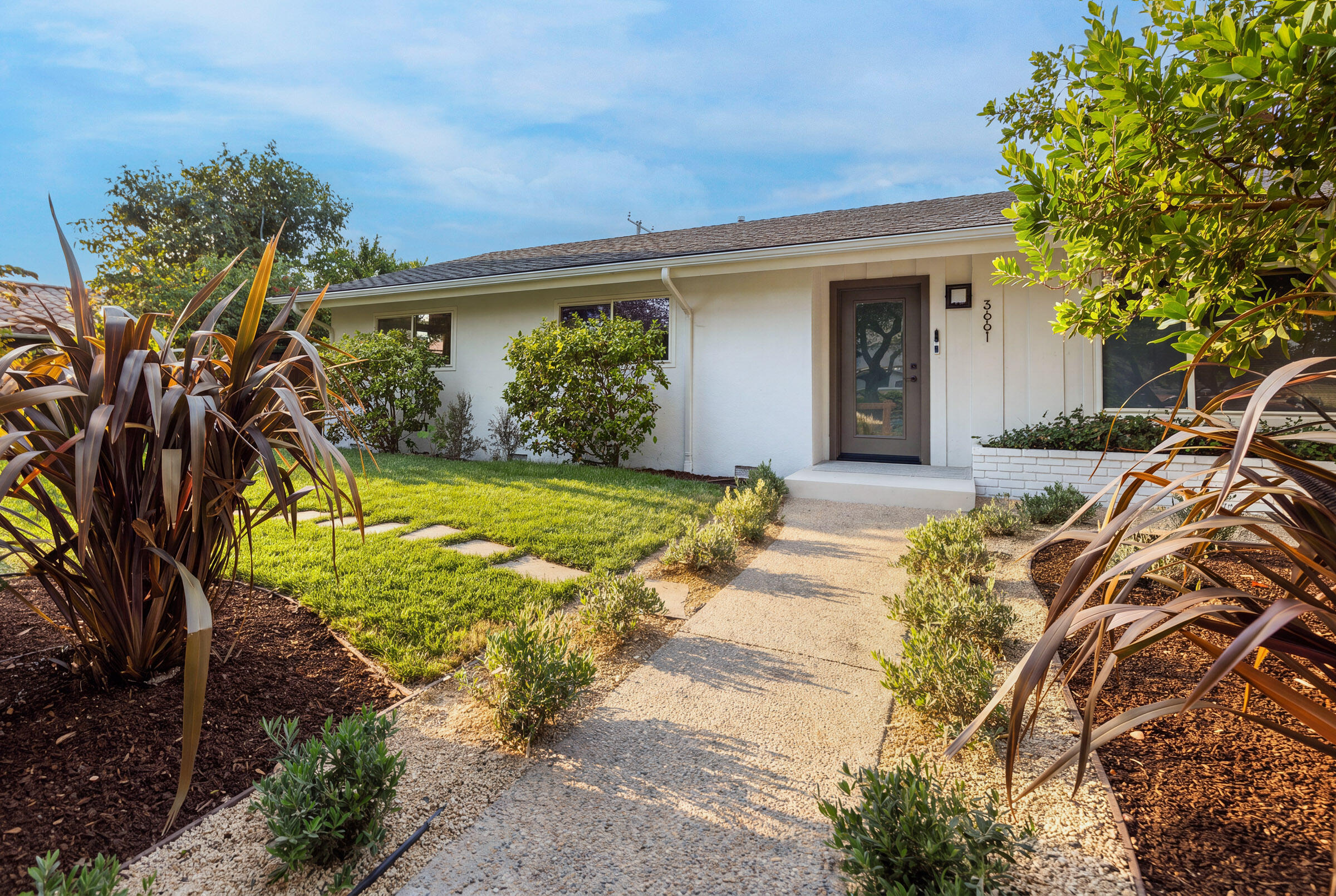 3661 Sunset Drive
