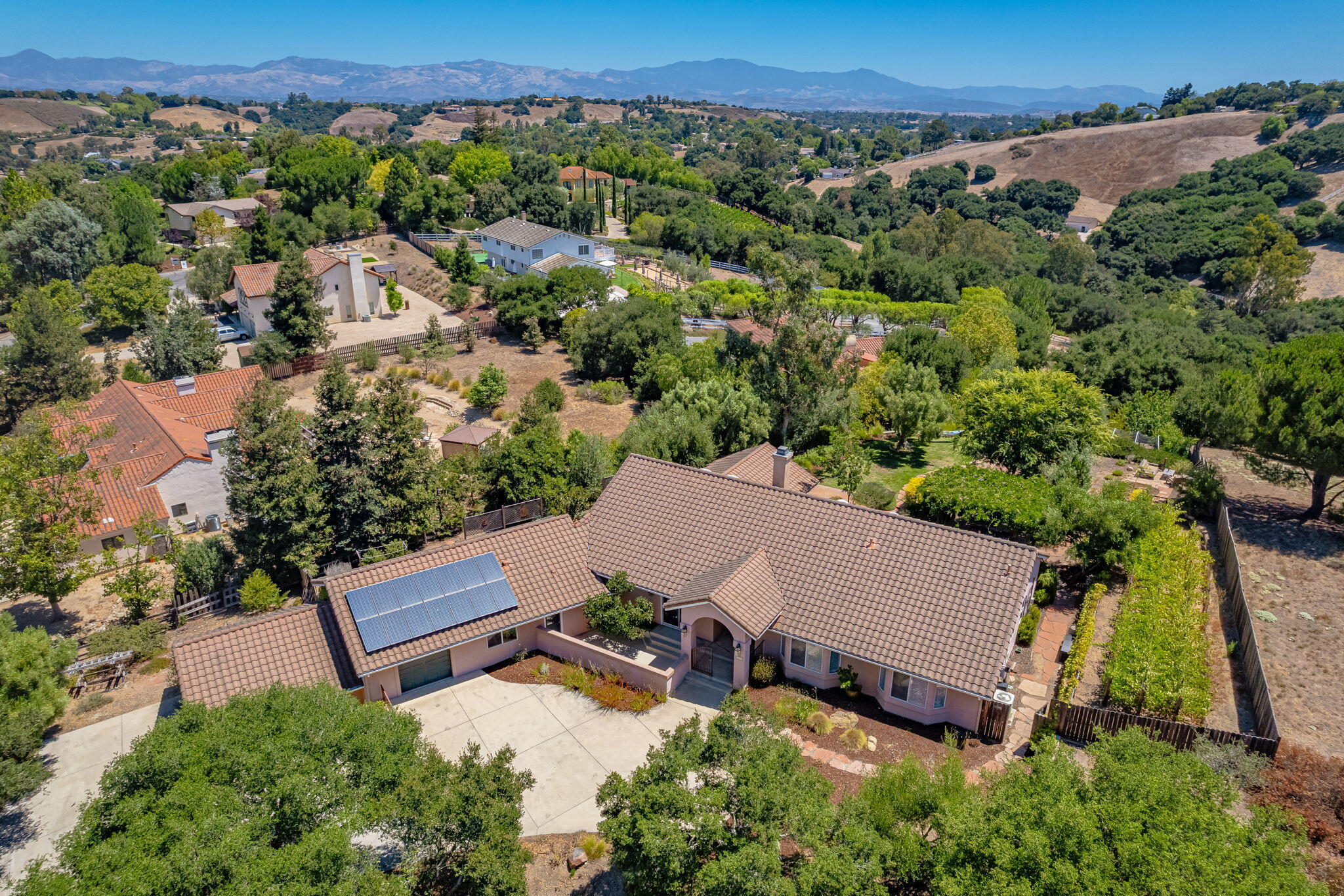 1535 Gamby Way