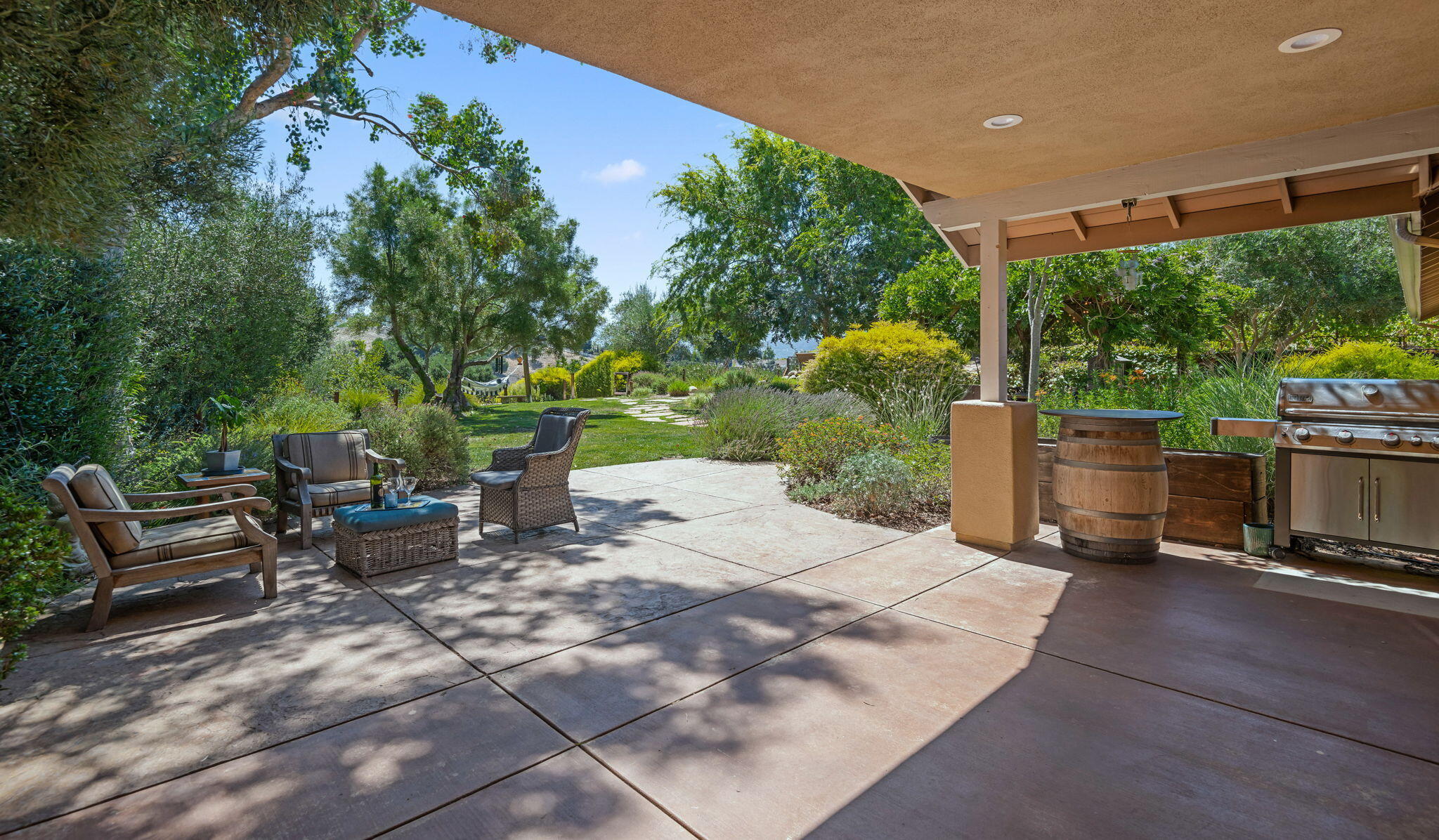 1535 Gamby Way