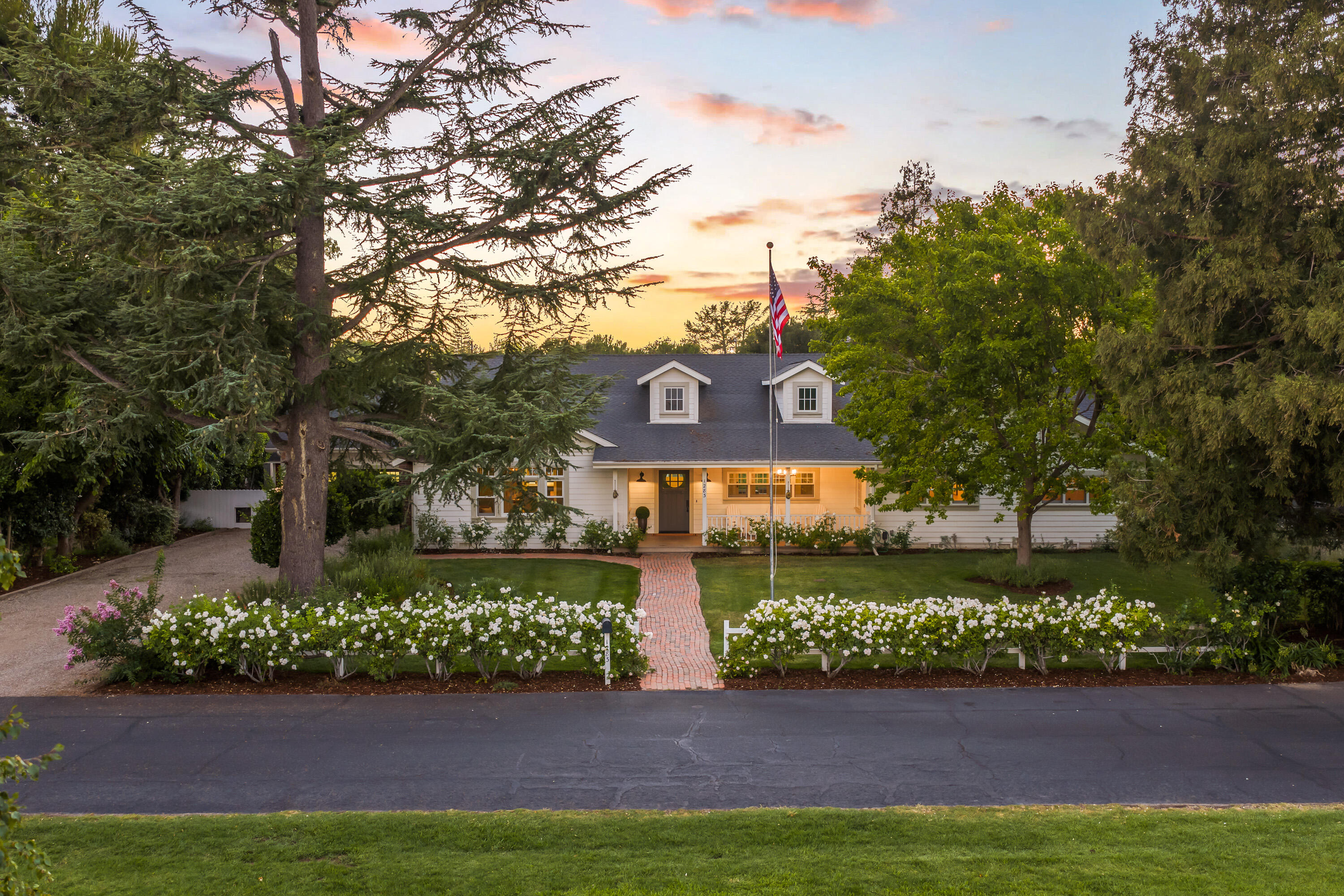 1283 Highland Road