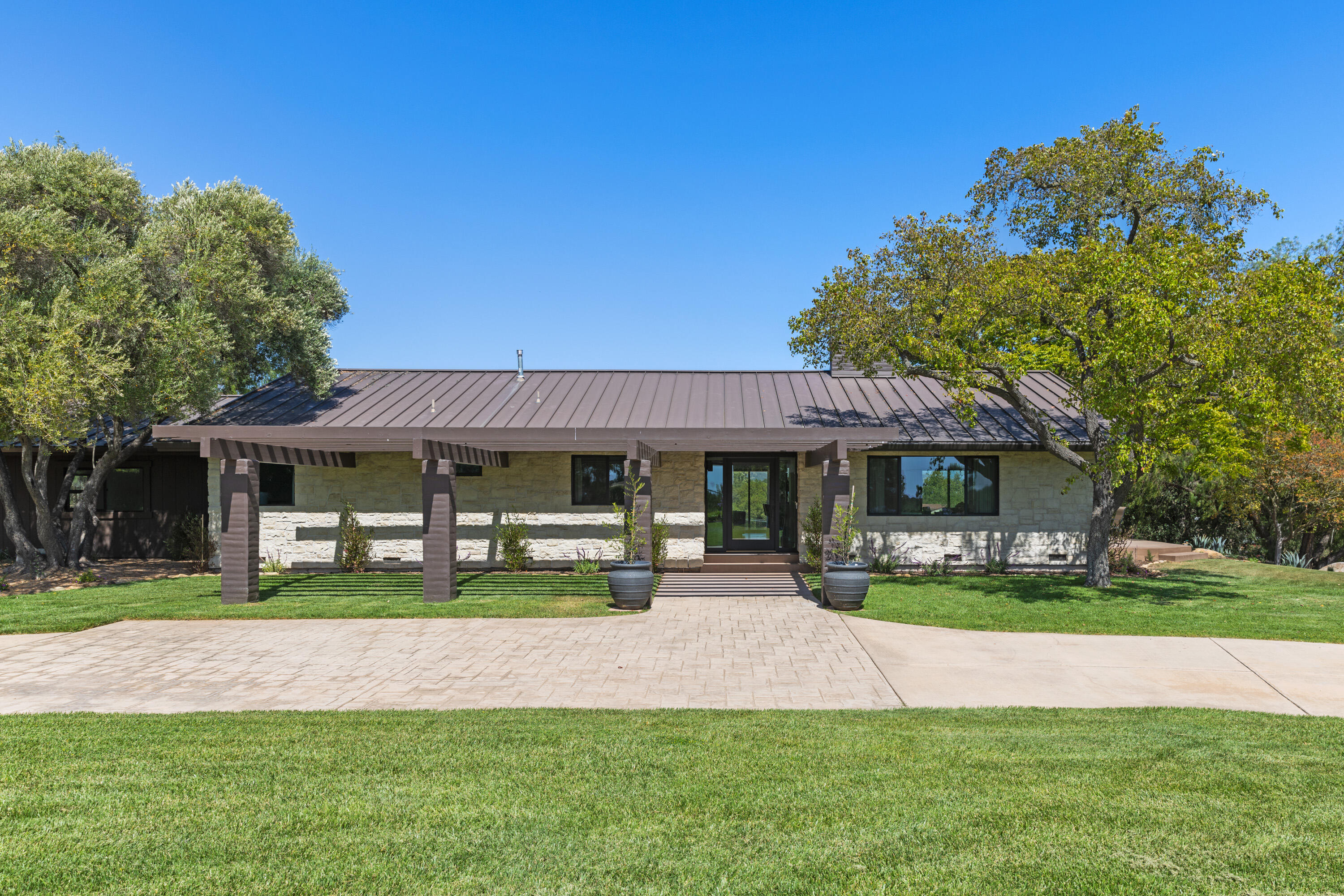1626 Sky Drive