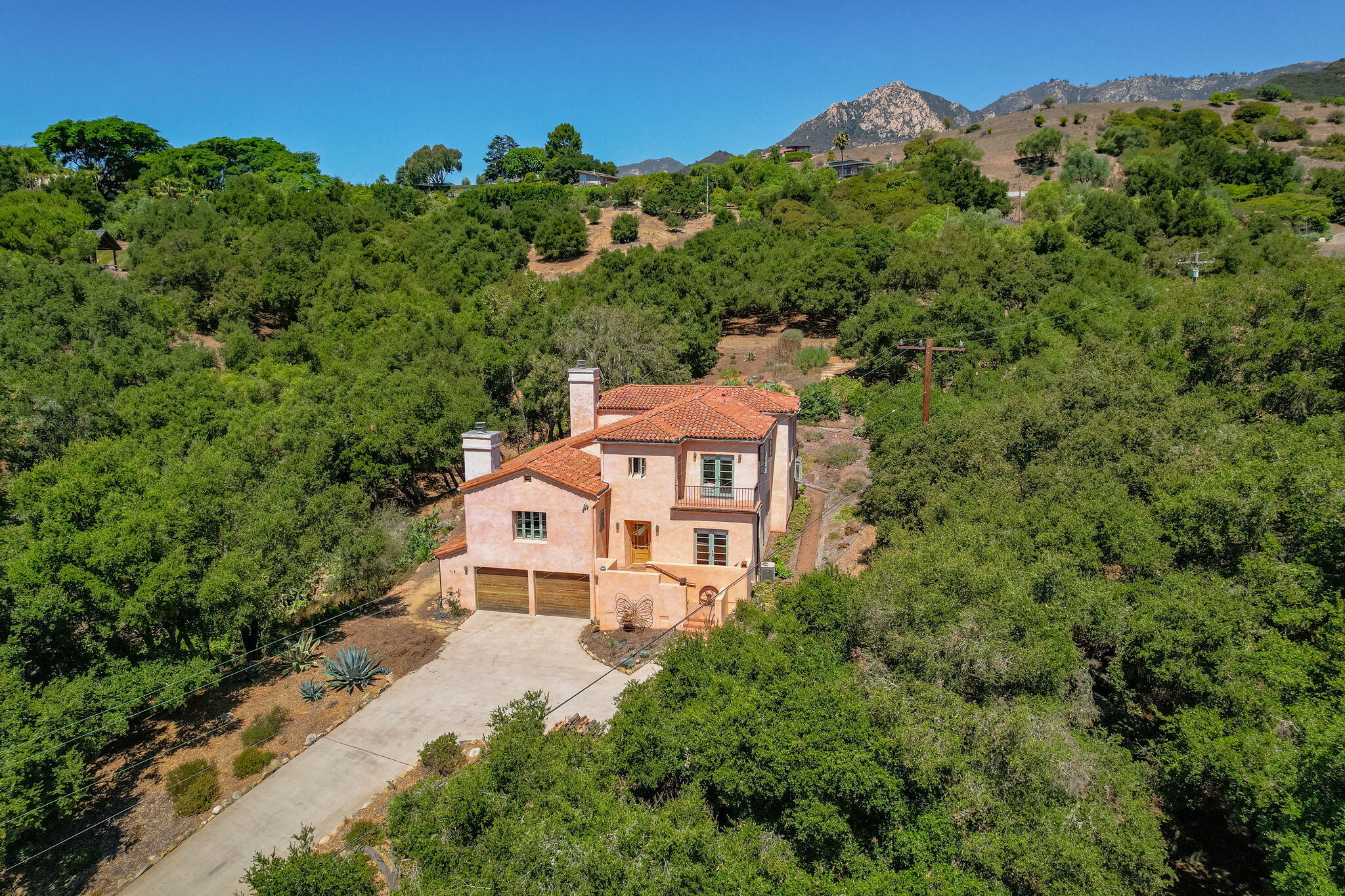 718 Las Canoas Place